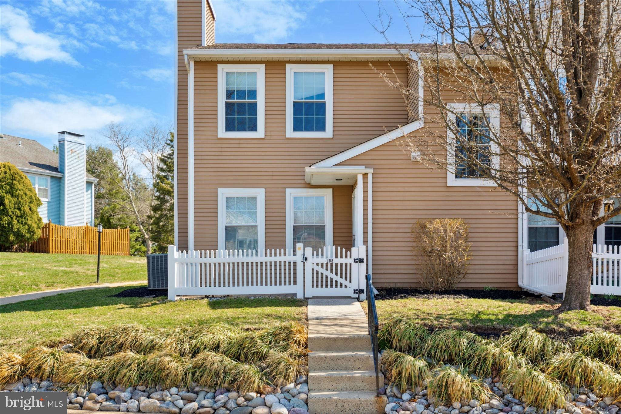 CAROUSEL POINTE - Residential