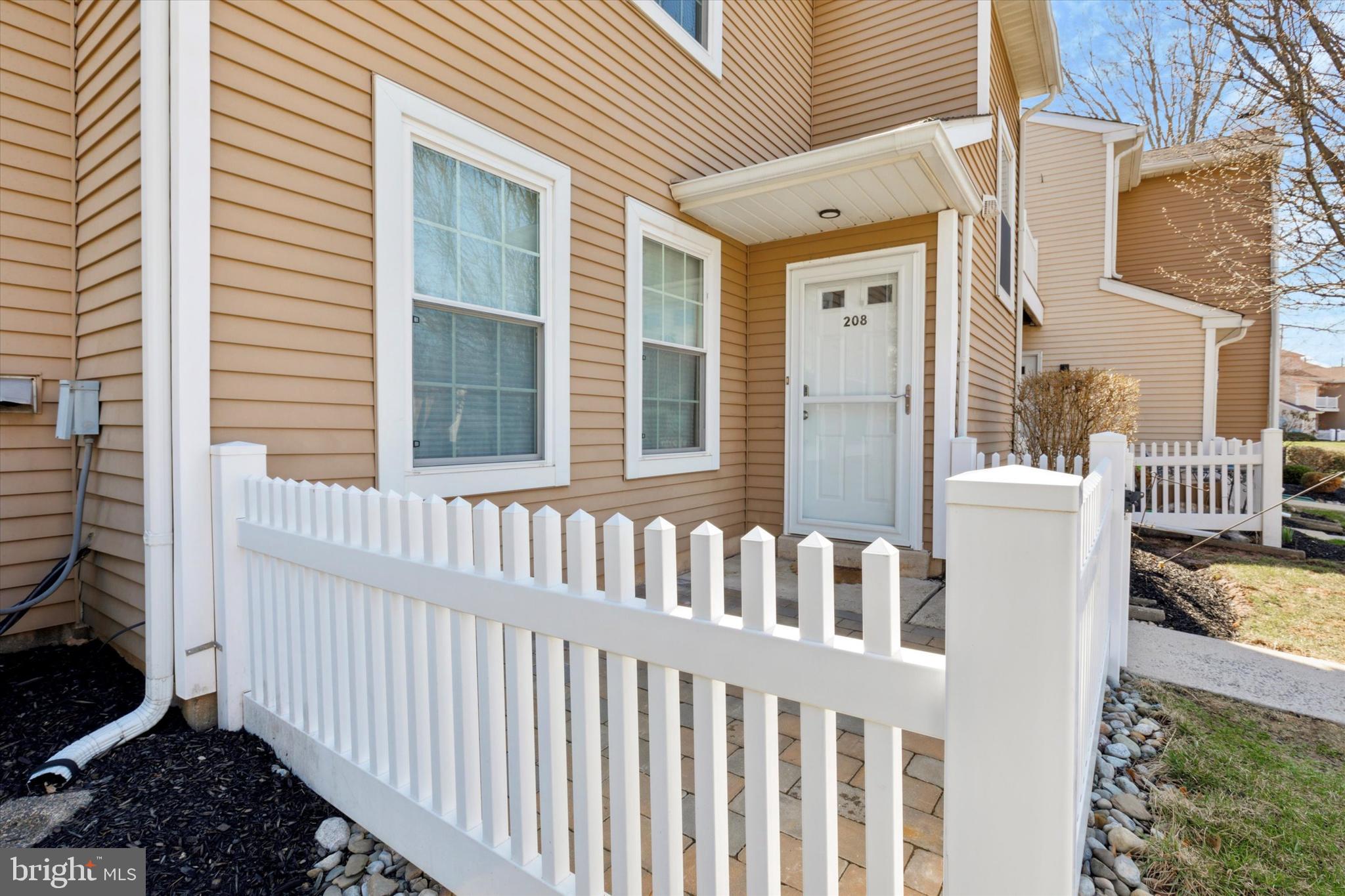 CAROUSEL POINTE - Residential