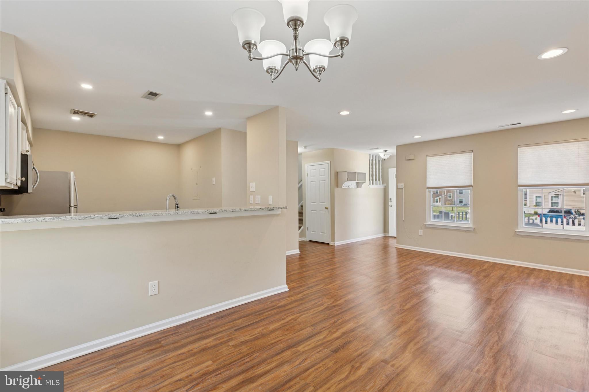 CAROUSEL POINTE - Residential