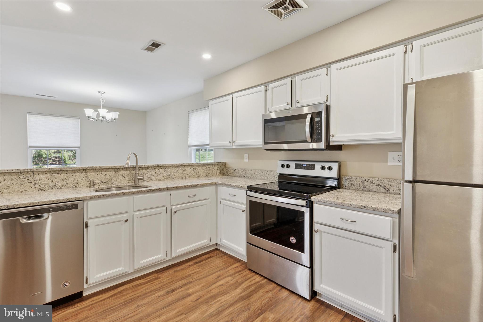 CAROUSEL POINTE - Residential