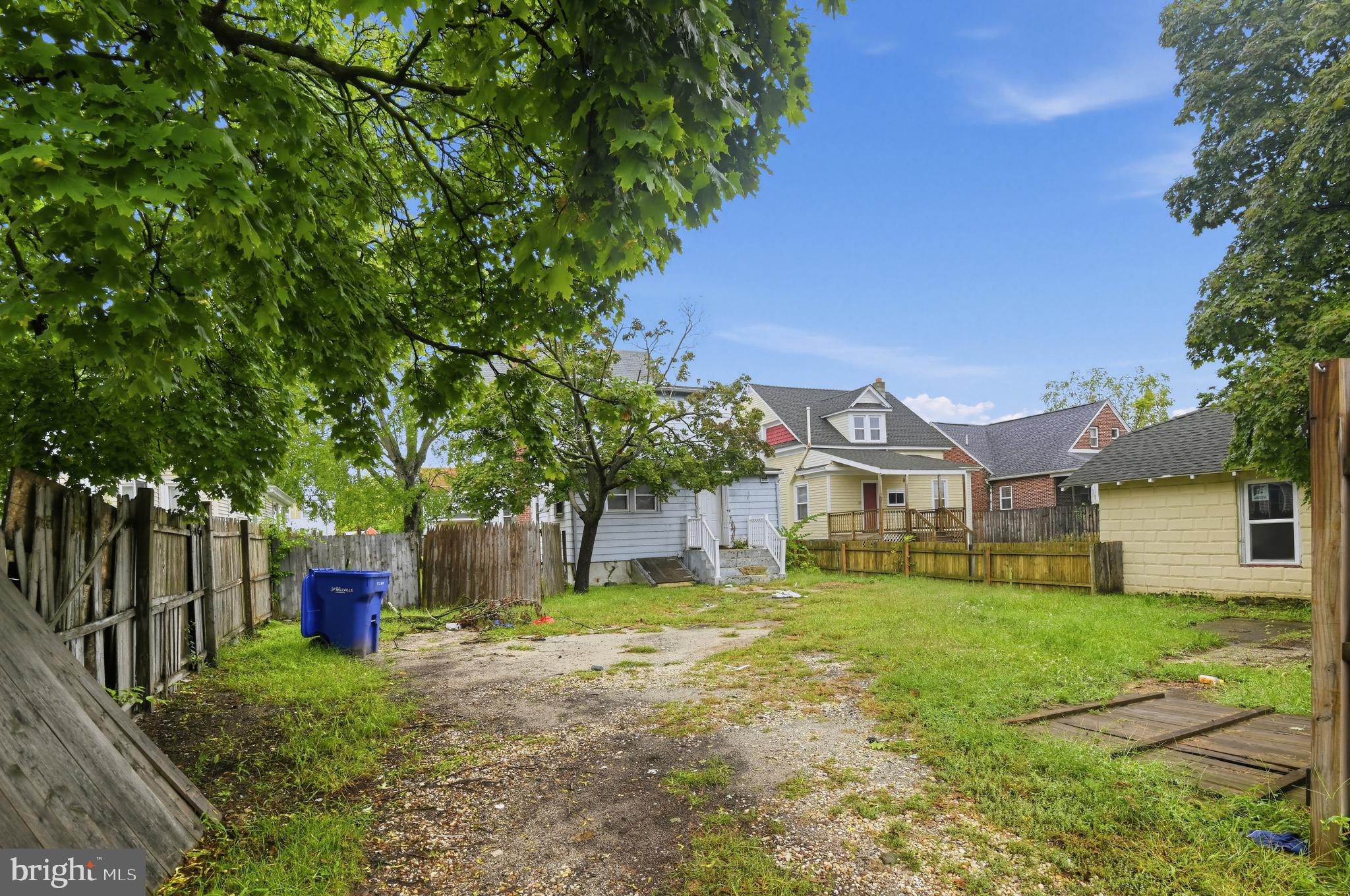 709 E MAIN STREET E