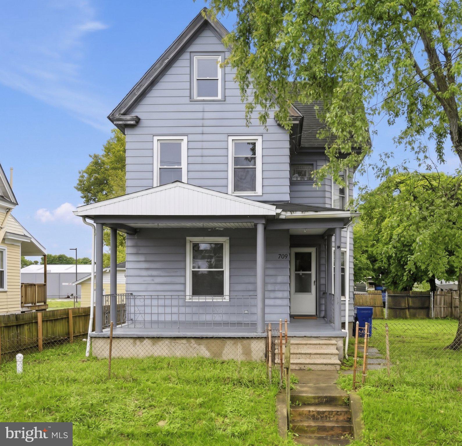 709 E MAIN STREET E