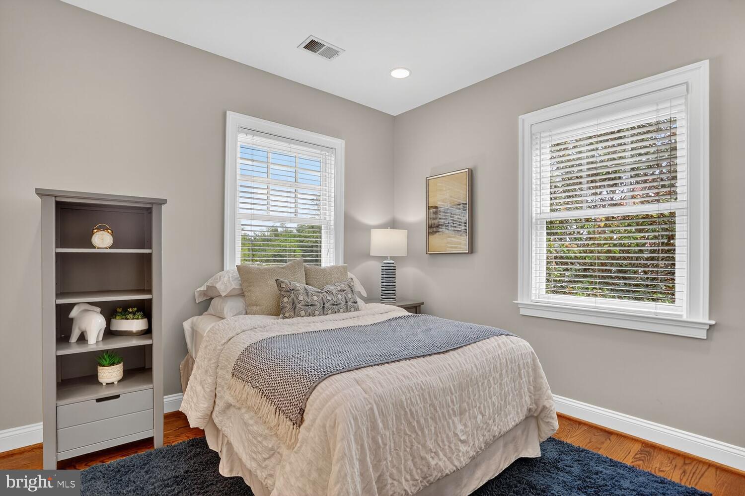 COUNTRY CLUB HILLS - Residential