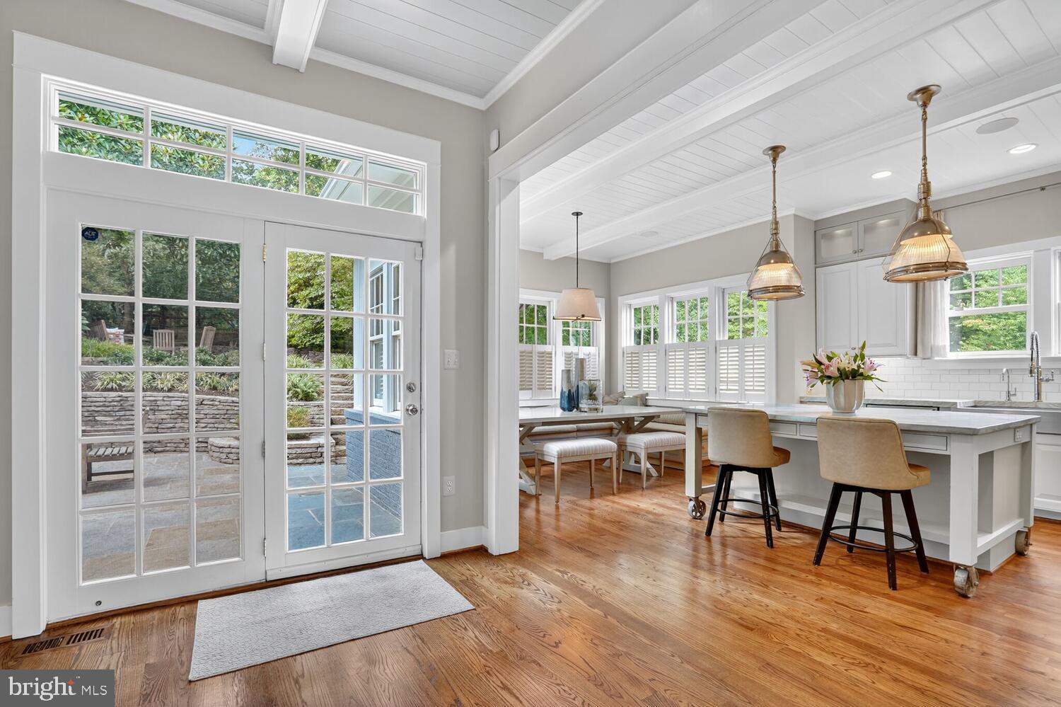 COUNTRY CLUB HILLS - Residential