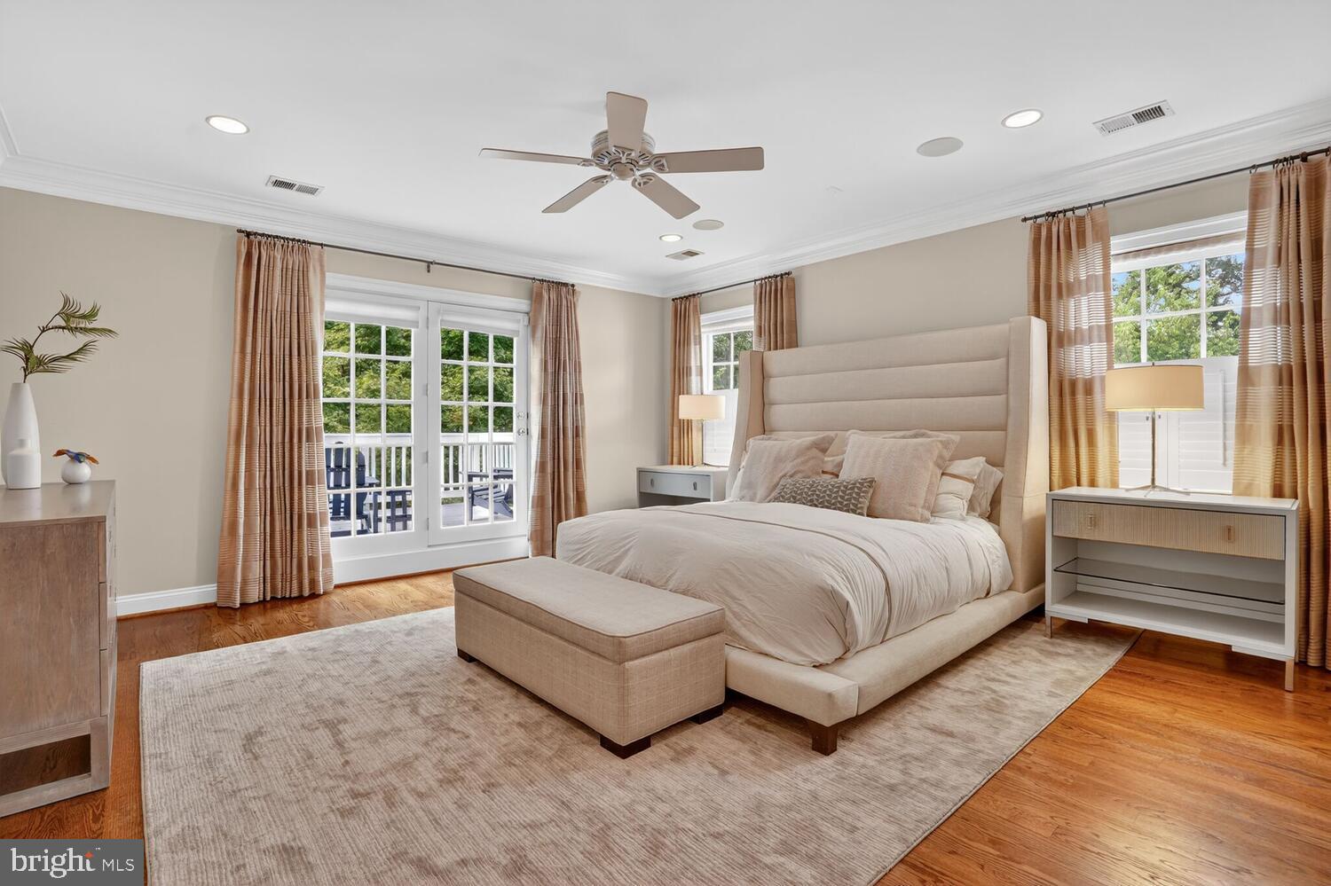 COUNTRY CLUB HILLS - Residential