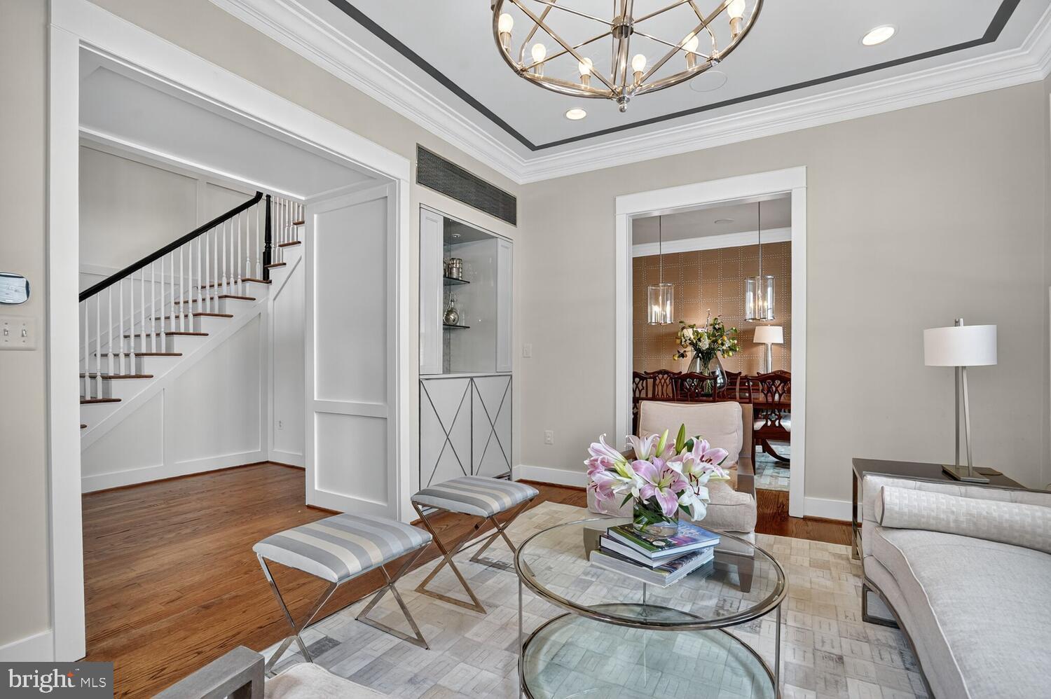 COUNTRY CLUB HILLS - Residential