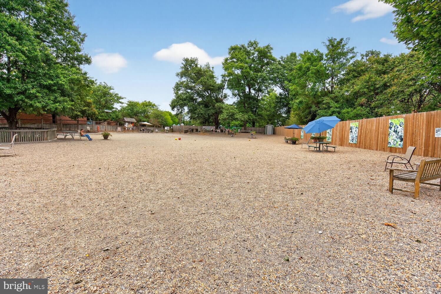 COUNTRY CLUB HILLS - Residential