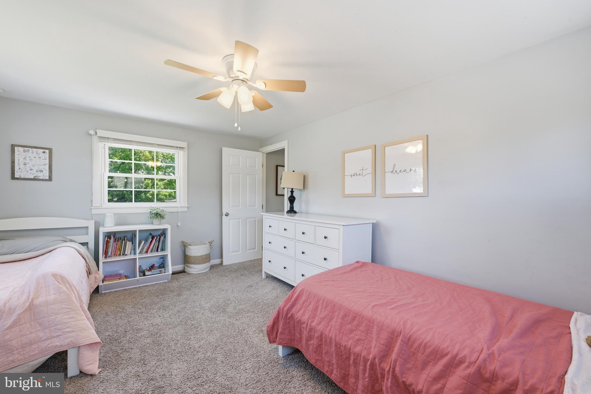 MEADOWVIEW ESTATES - Residential