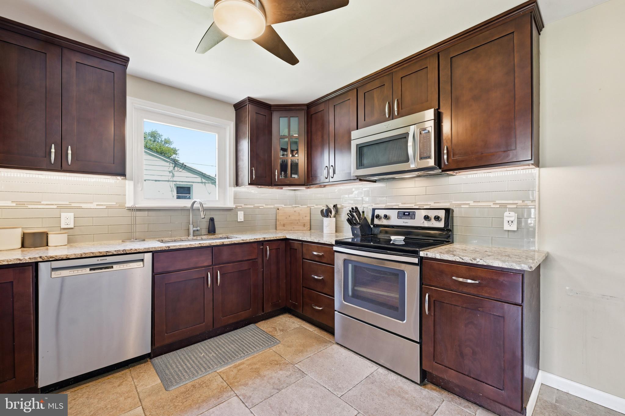 MEADOWVIEW ESTATES - Residential