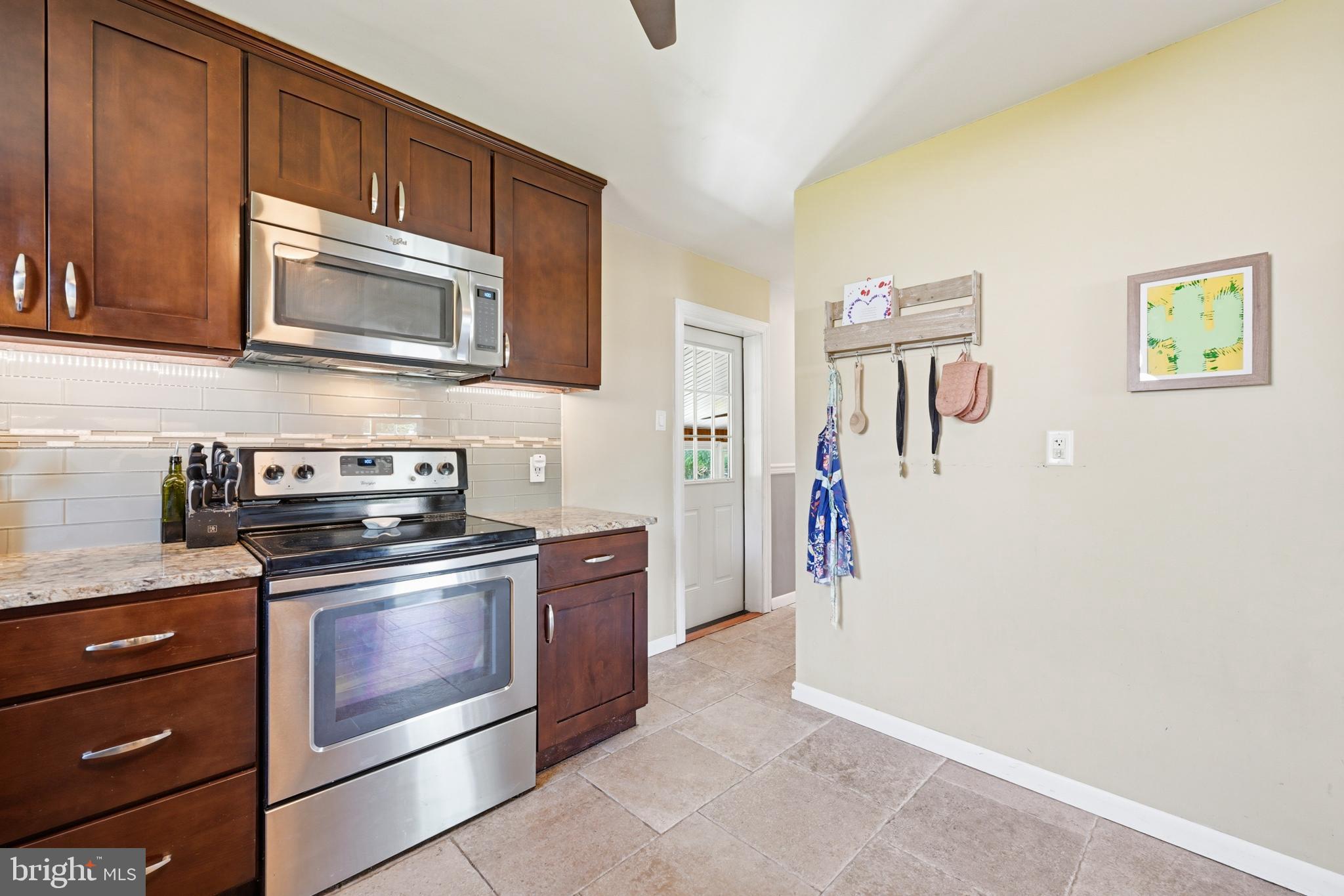 MEADOWVIEW ESTATES - Residential