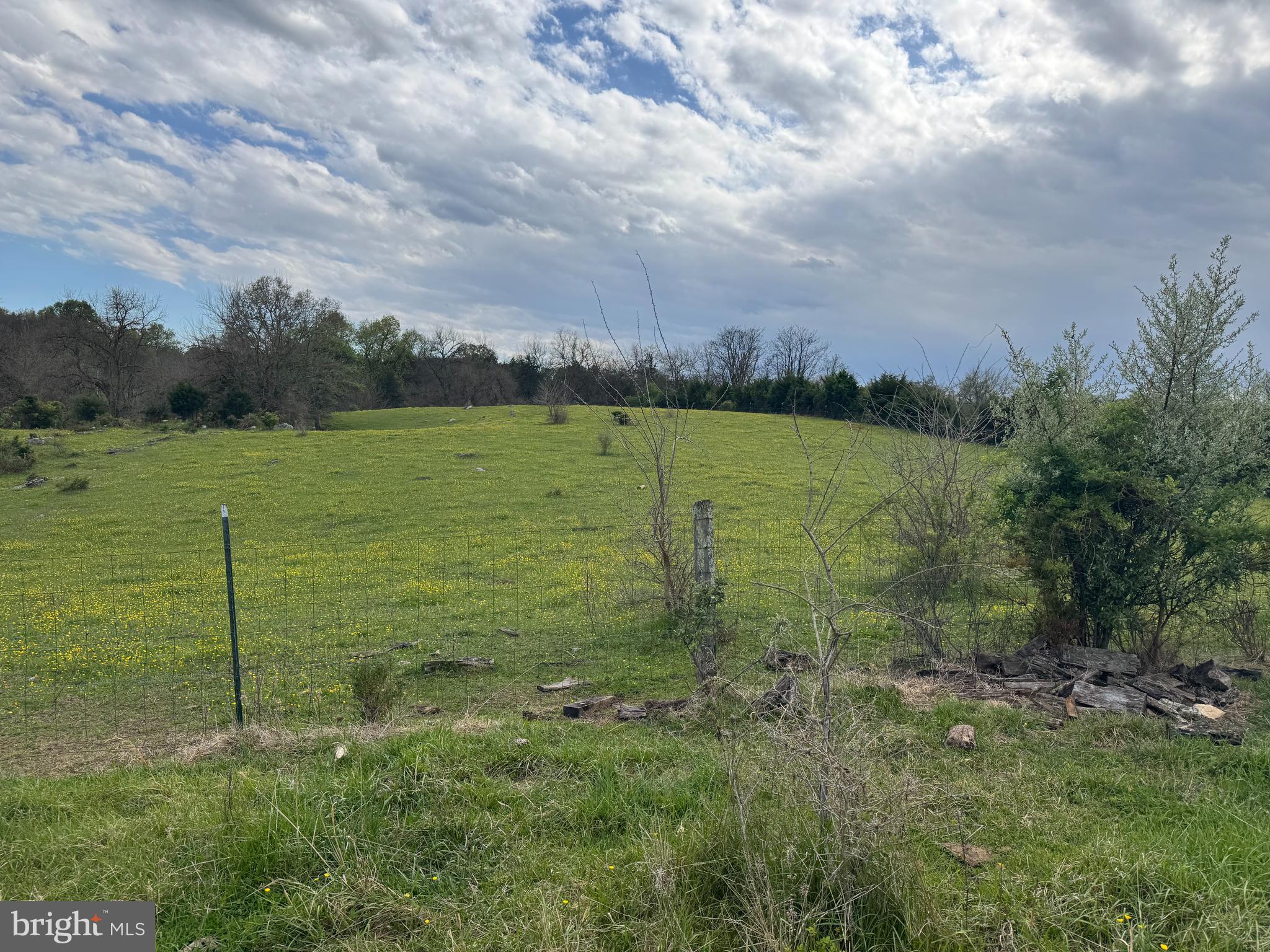 NONE AVAILABLE - Land