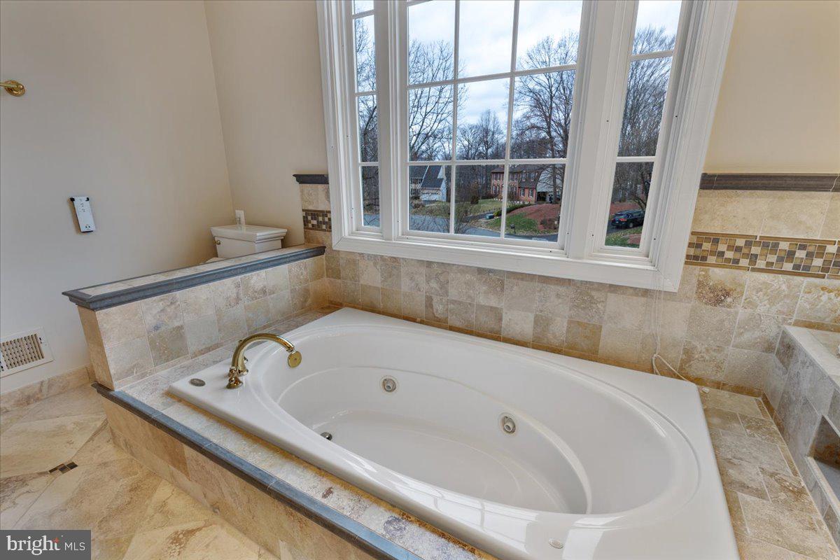 EVENING HILLS - Residential