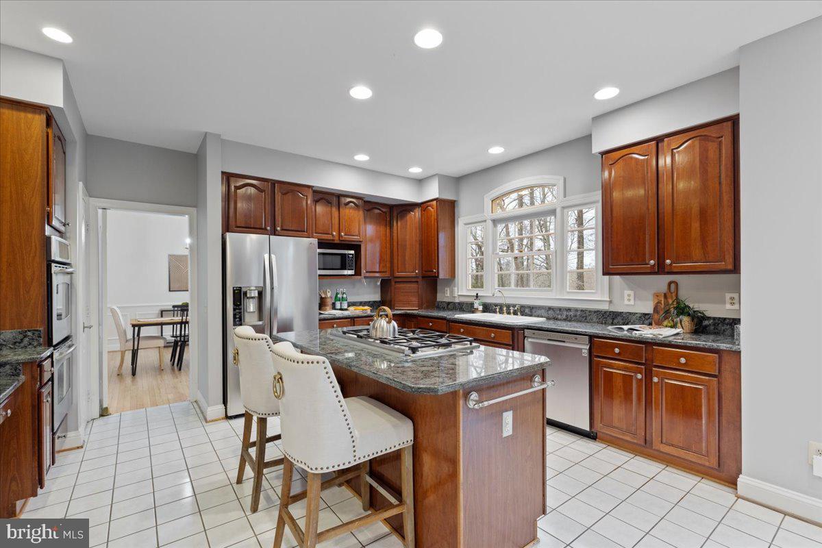 EVENING HILLS - Residential