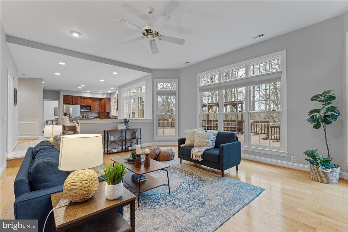 EVENING HILLS - Residential