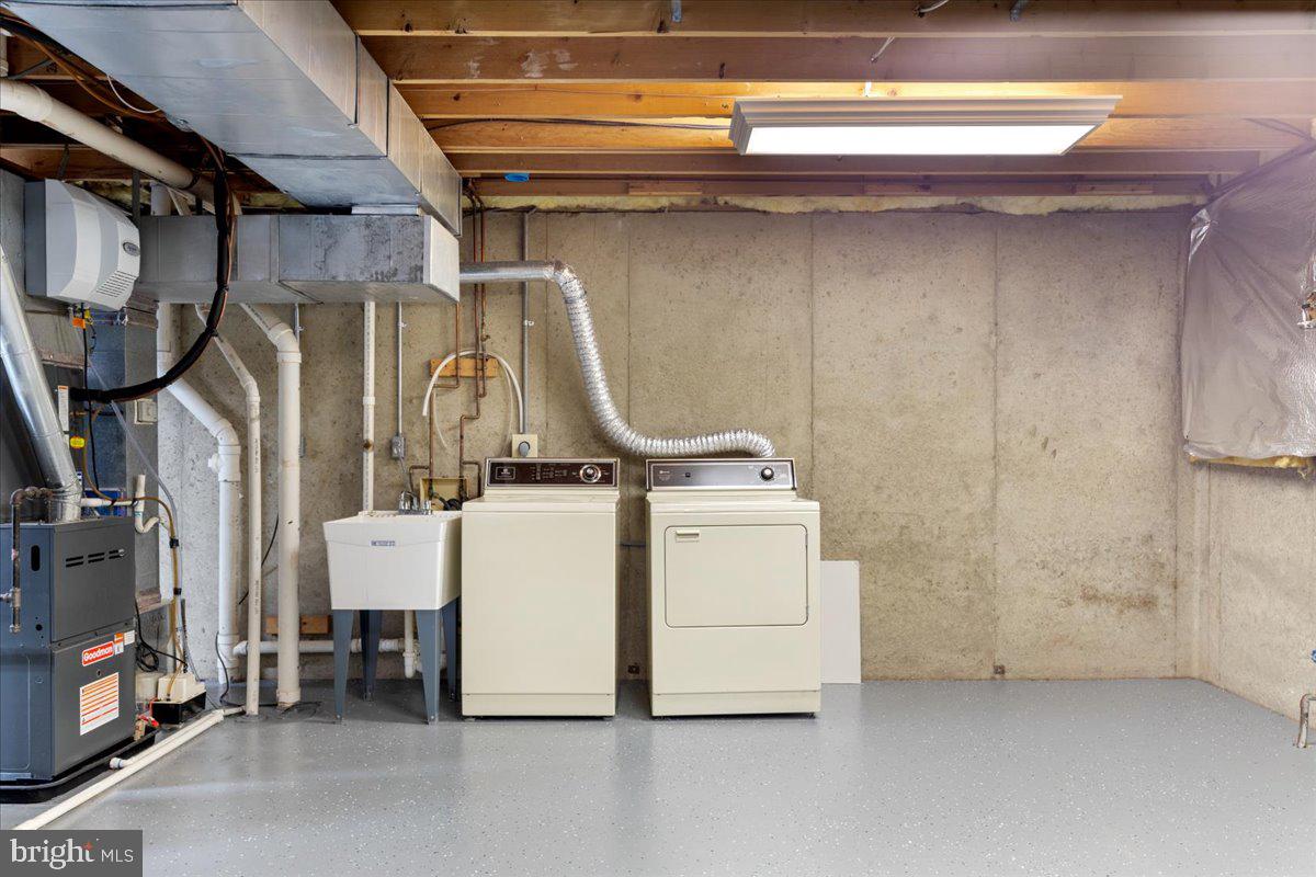 EVENING HILLS - Residential