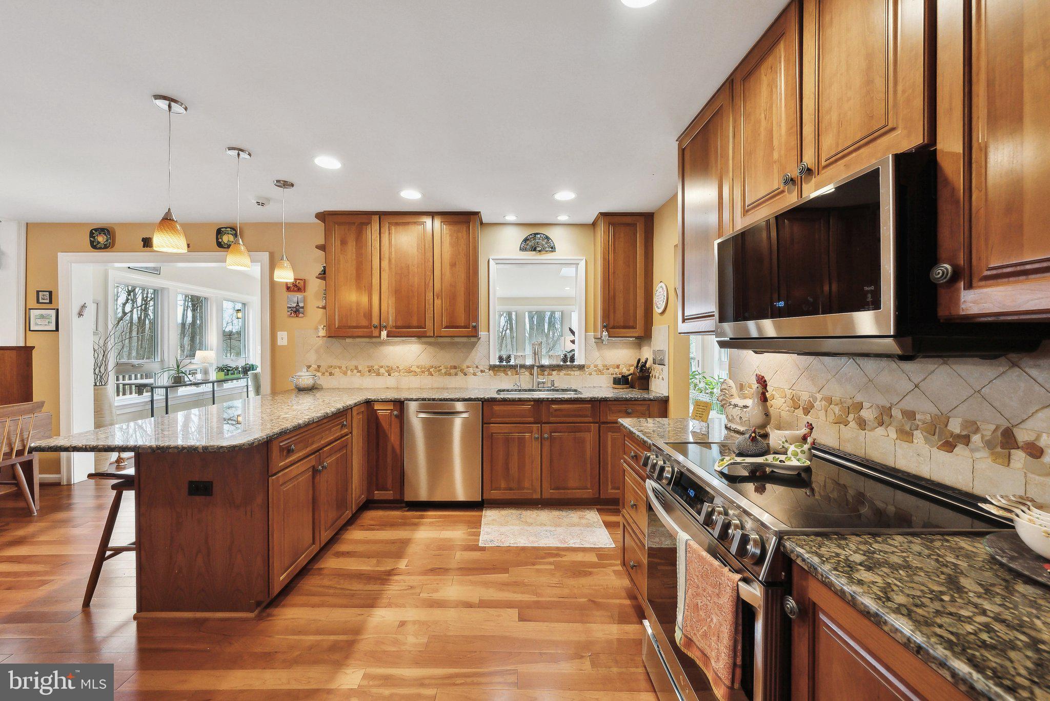 WAYSIDE - Residential