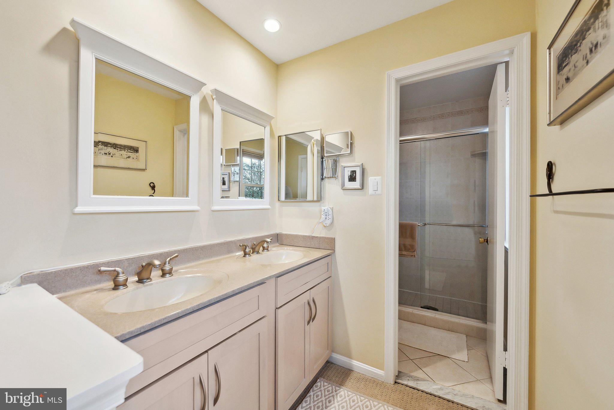 WAYSIDE - Residential