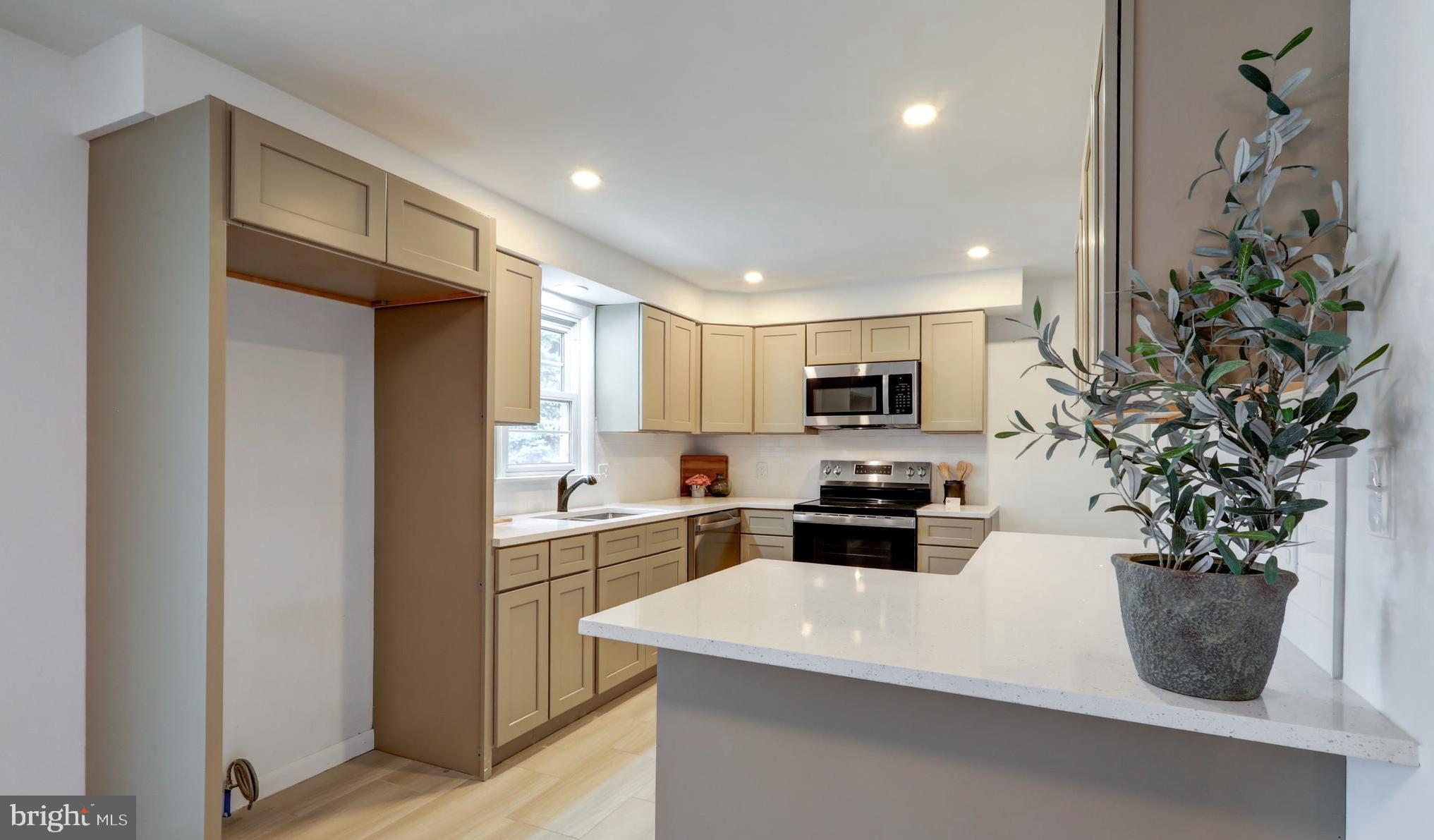 WEST MANCHESTER TWP - Residential