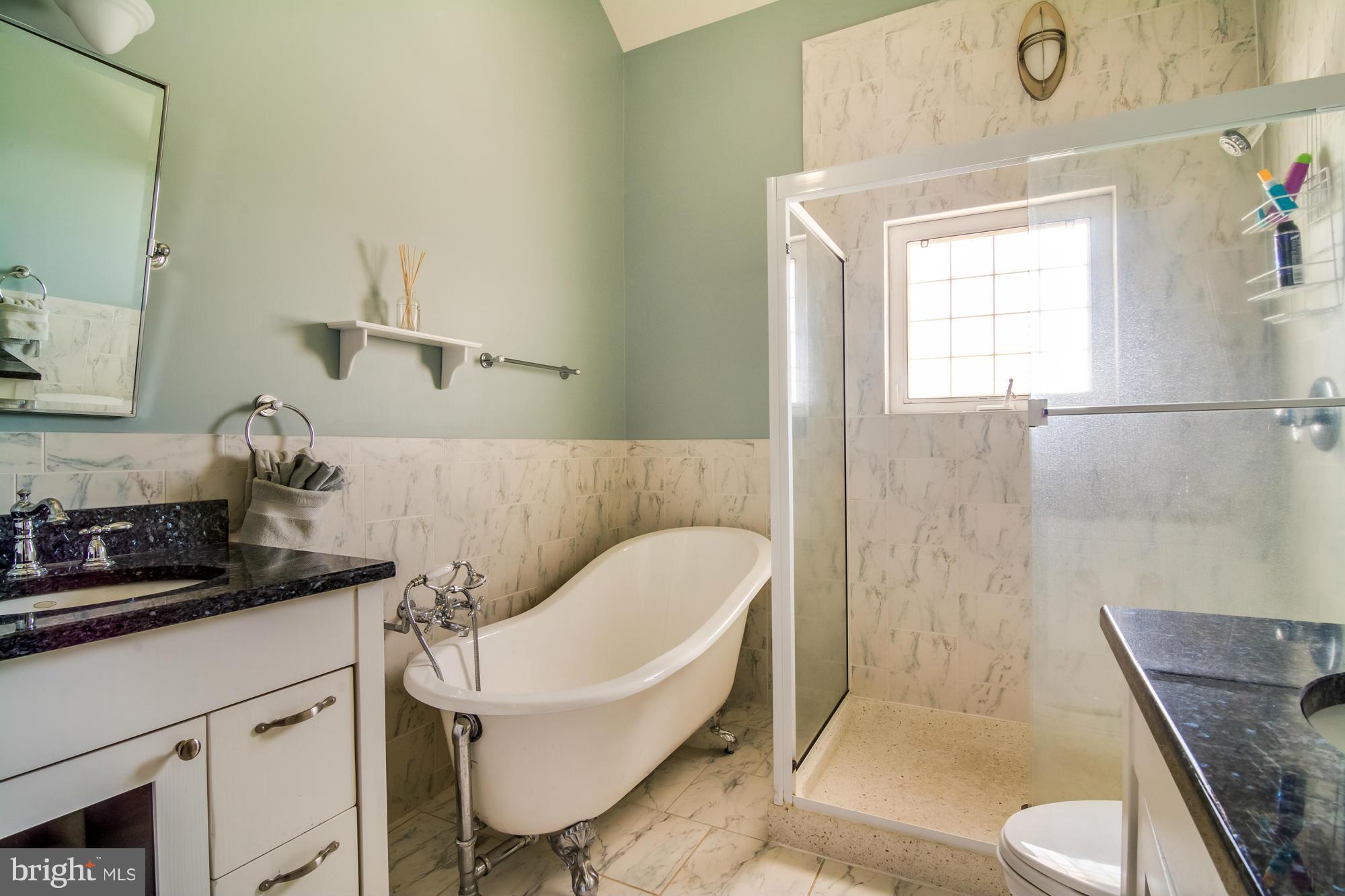 ANNAPOLIS ROADS - Residential