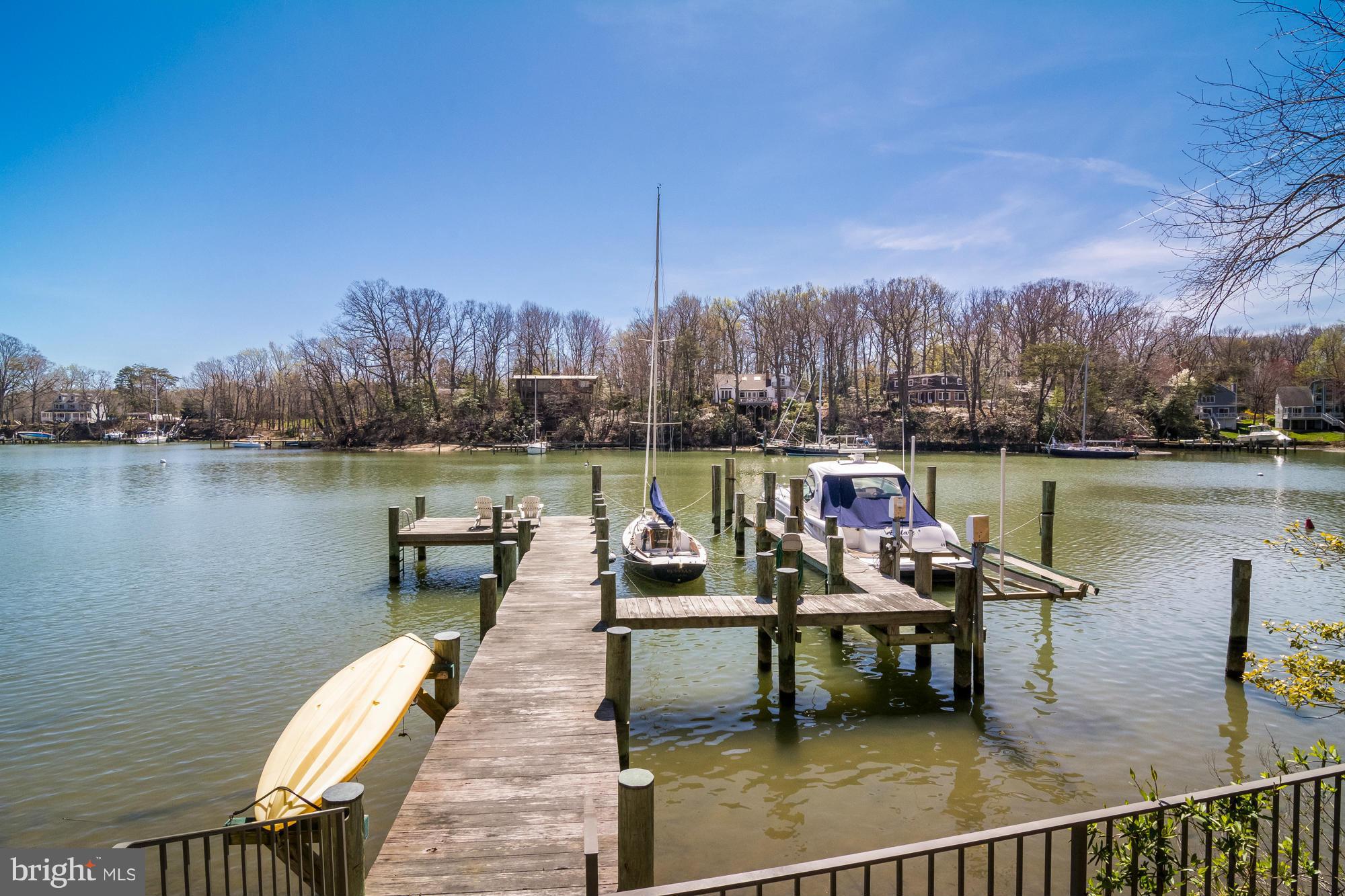 ANNAPOLIS ROADS - Residential