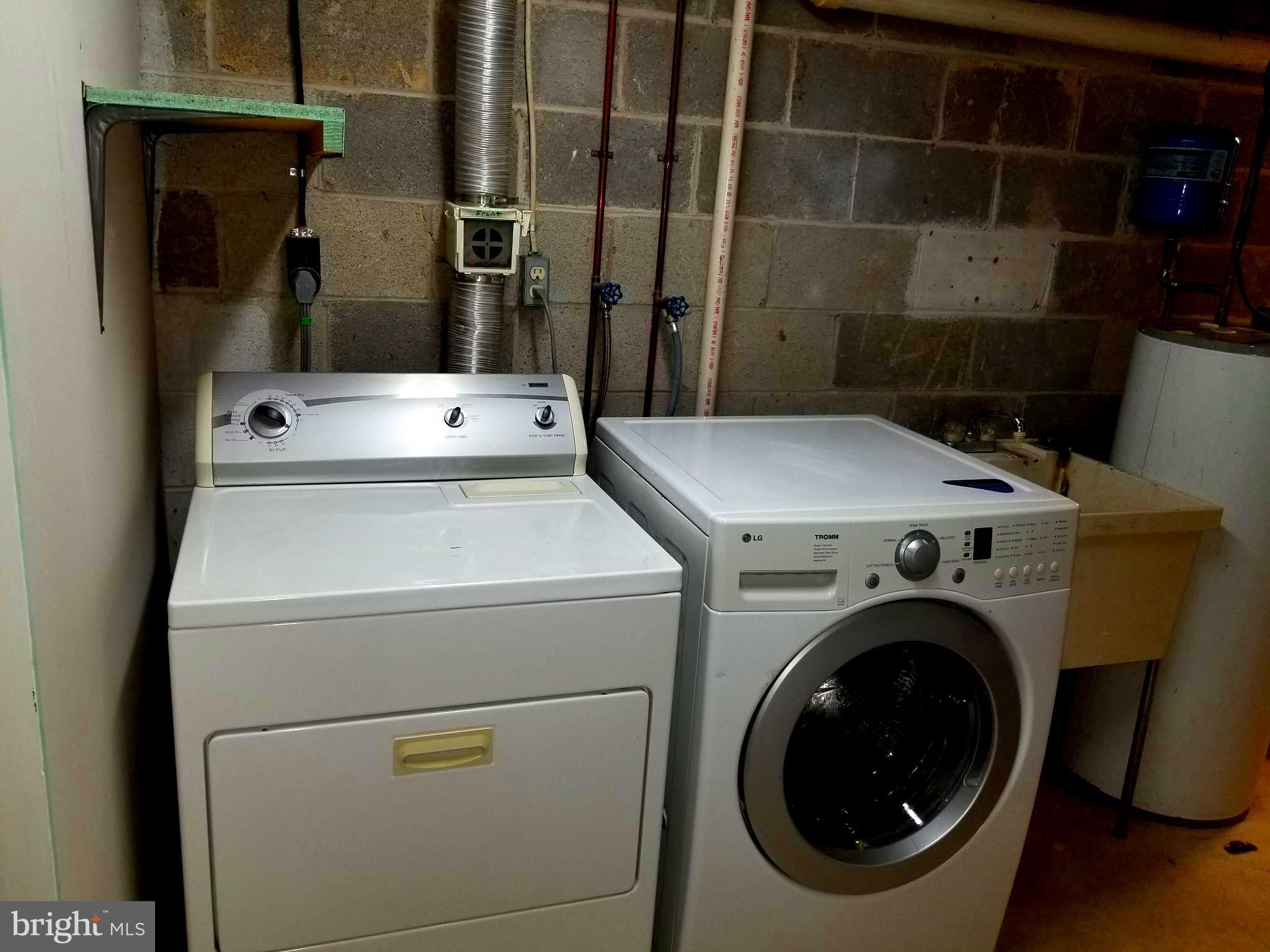 FULLERTON FARMS - Residential Lease