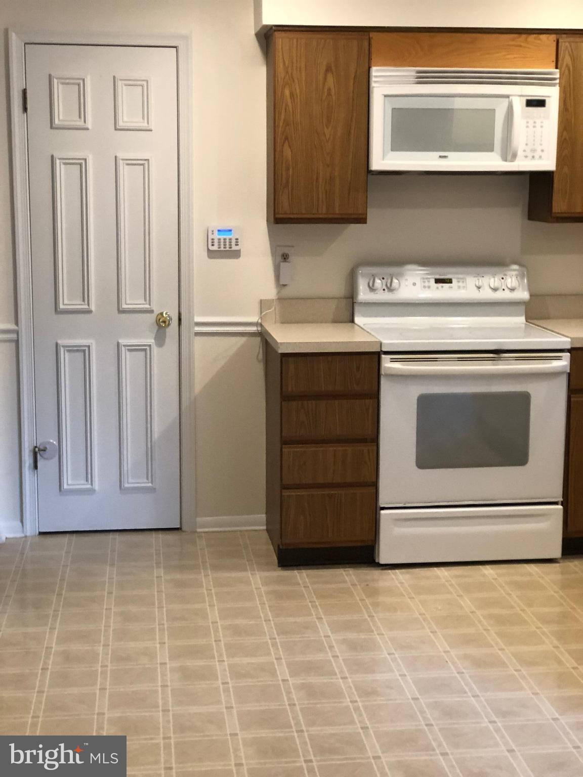 FULLERTON FARMS - Residential Lease