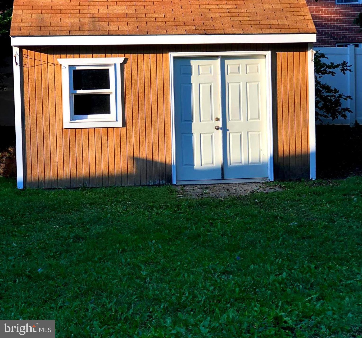 FULLERTON FARMS - Residential Lease