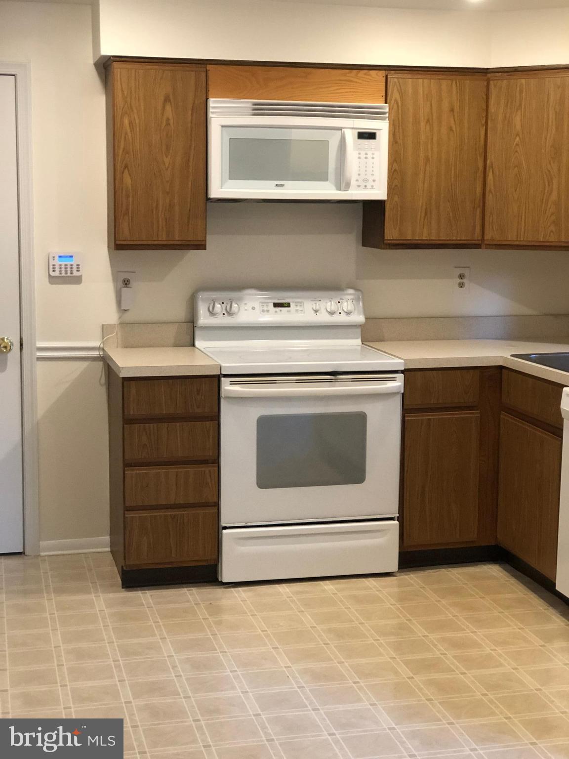 FULLERTON FARMS - Residential Lease