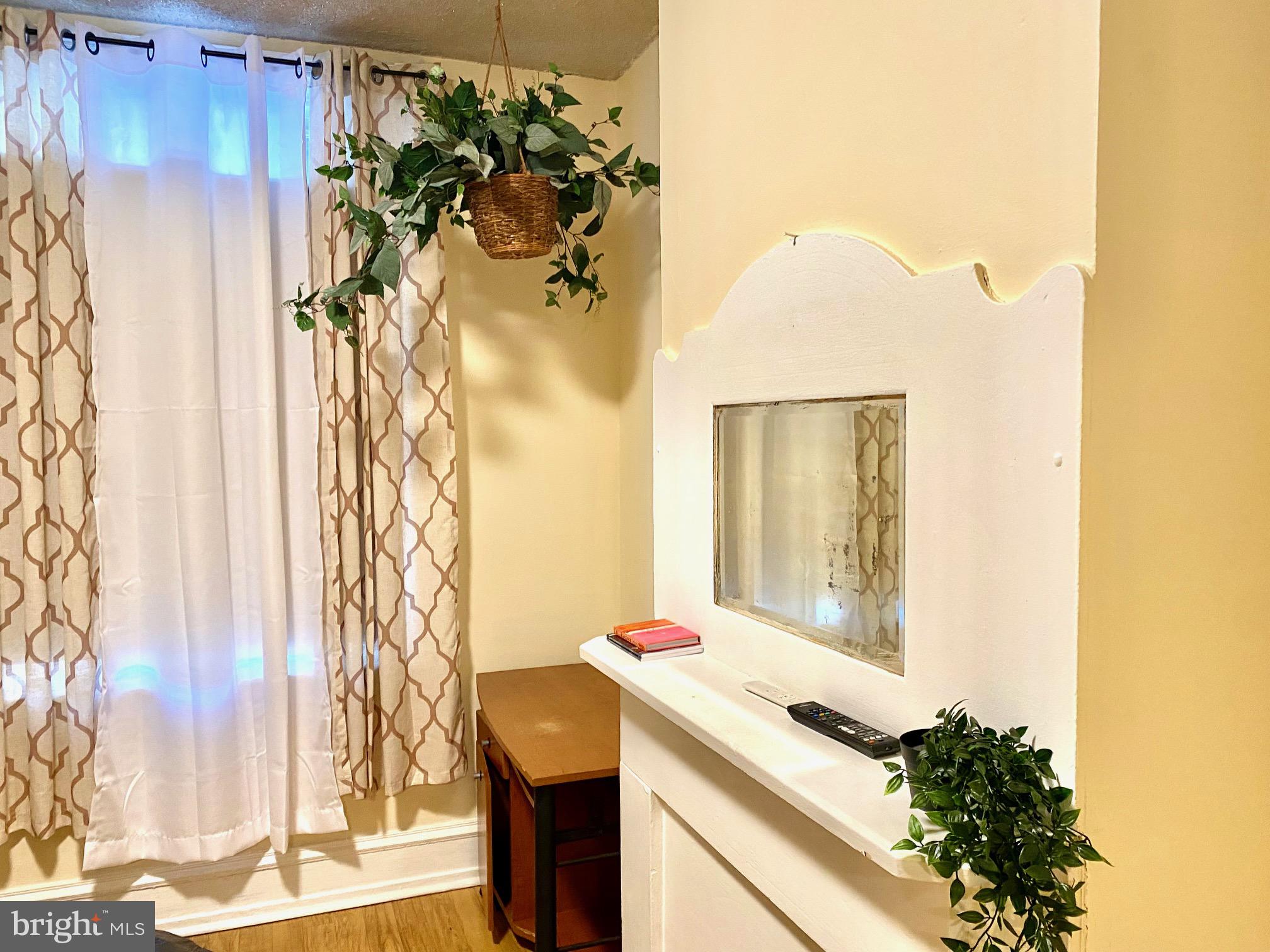 MANTUA - Residential