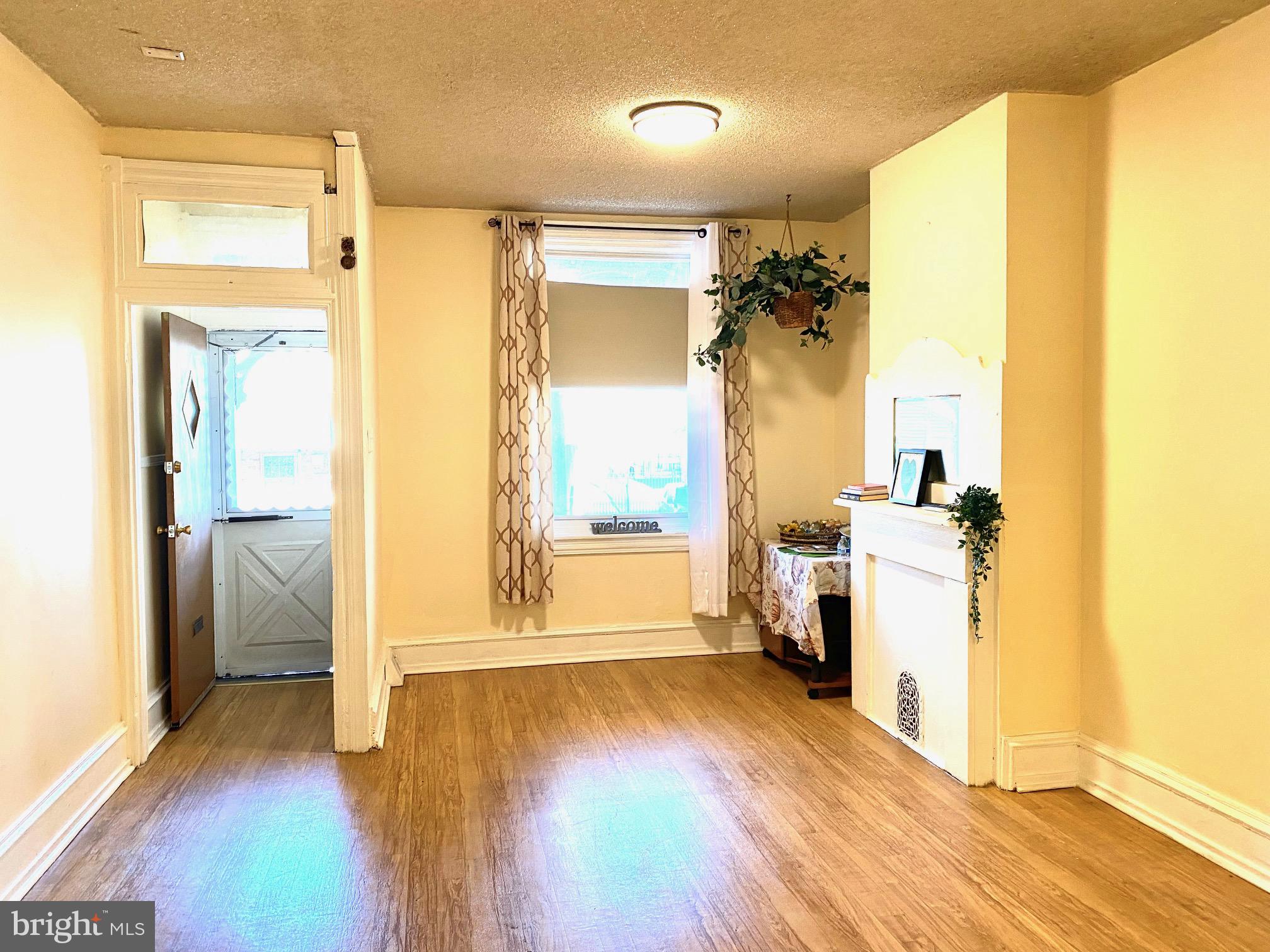 MANTUA - Residential