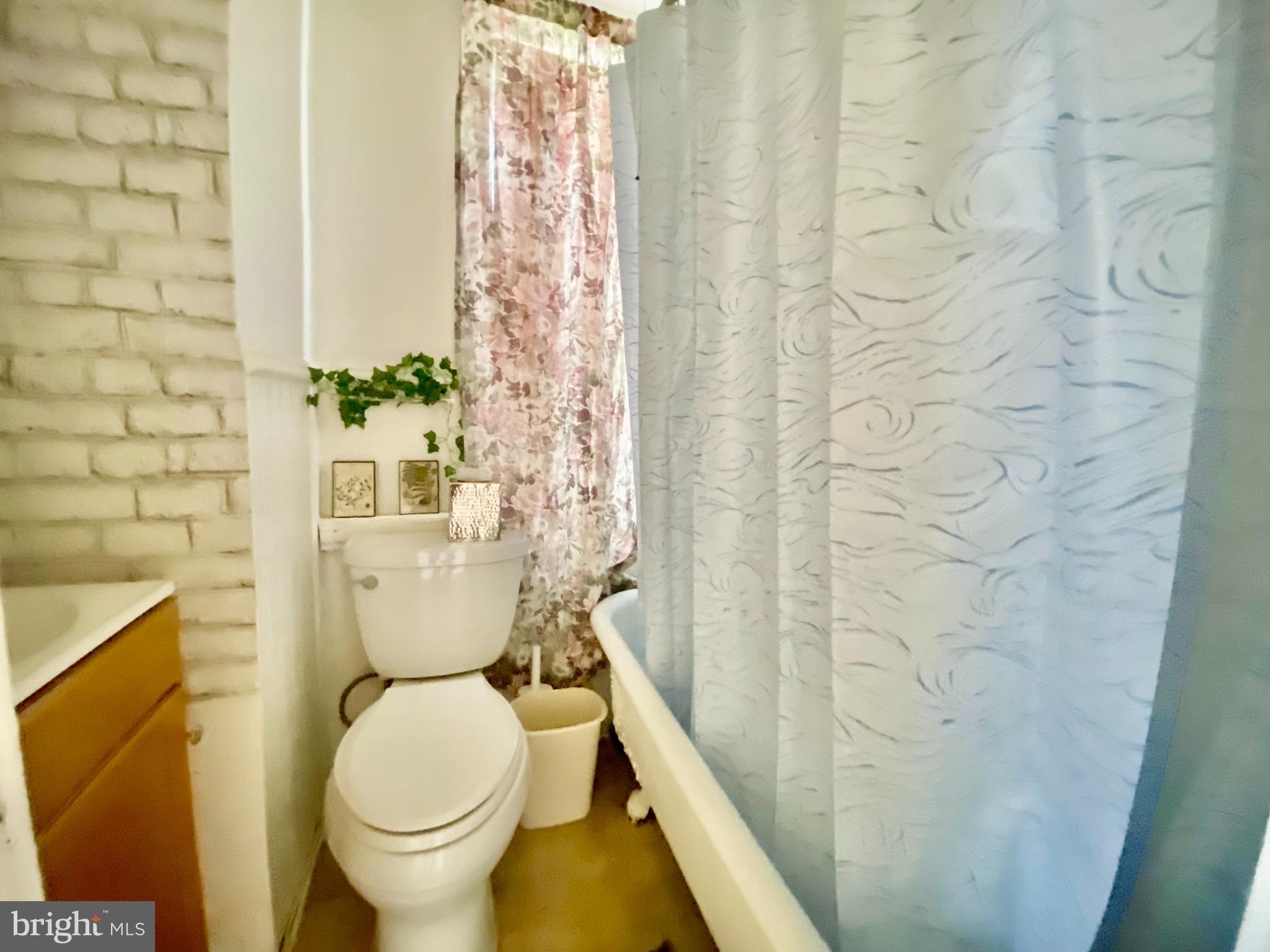 MANTUA - Residential