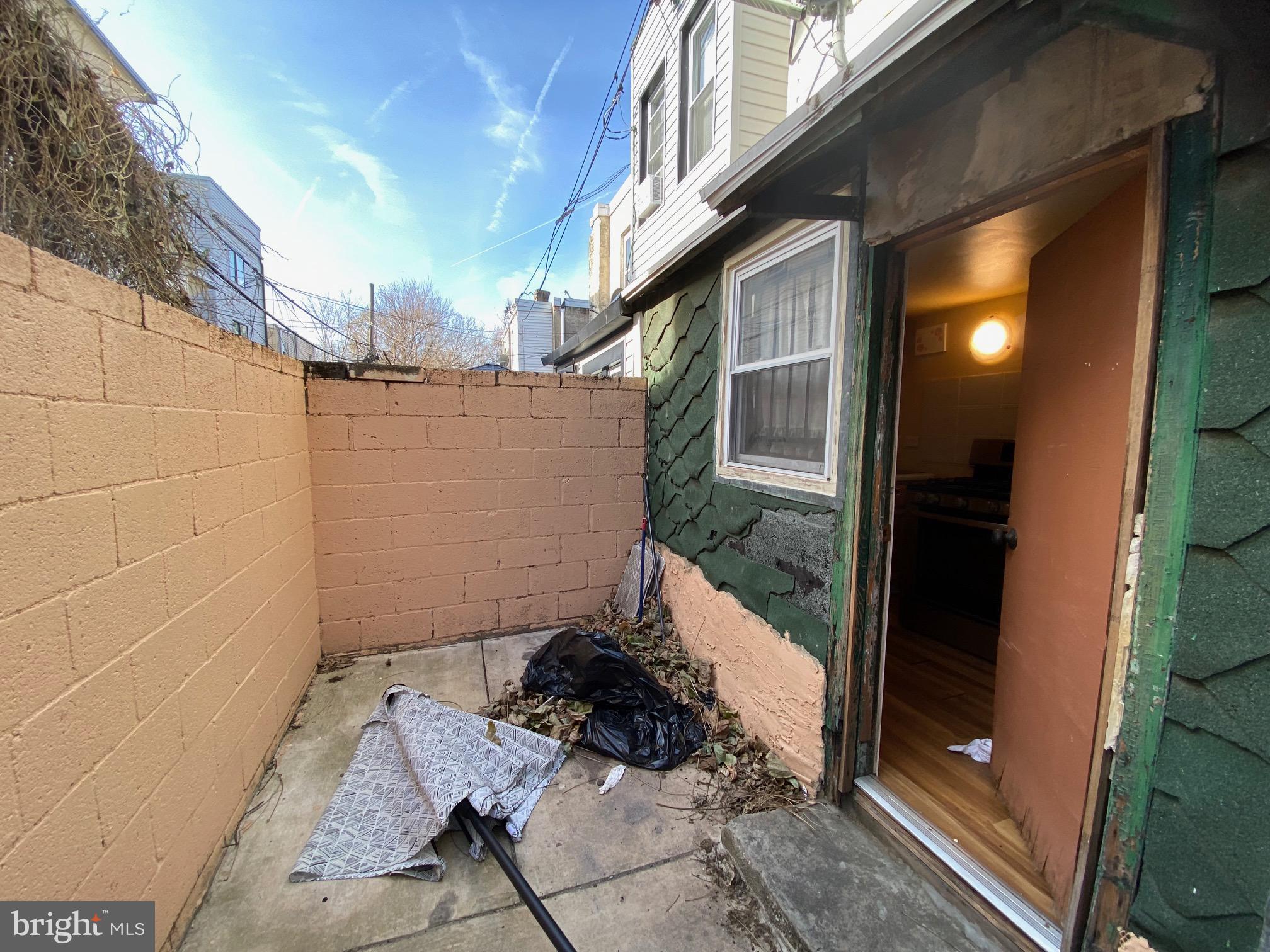 MANTUA - Residential