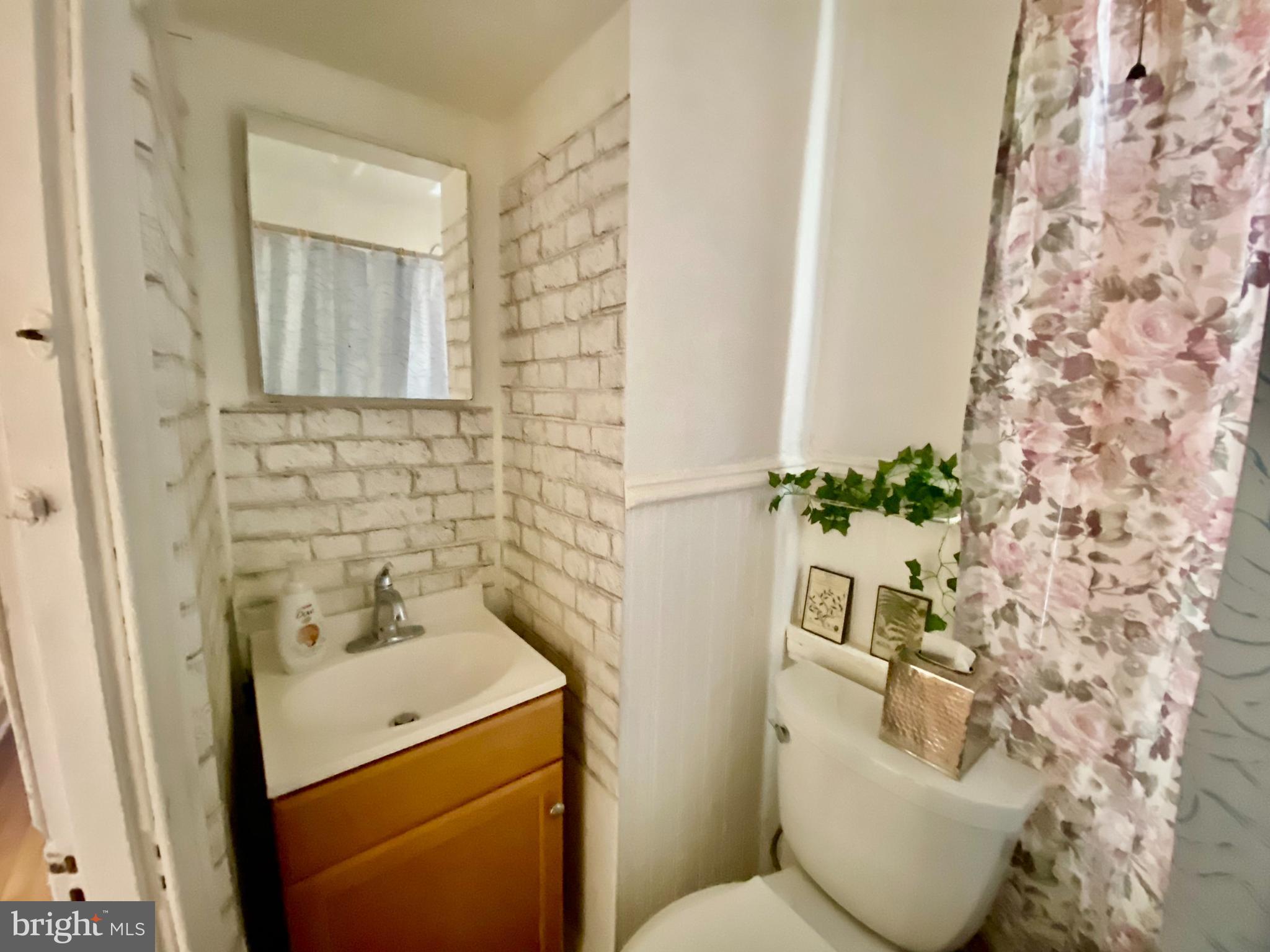 MANTUA - Residential