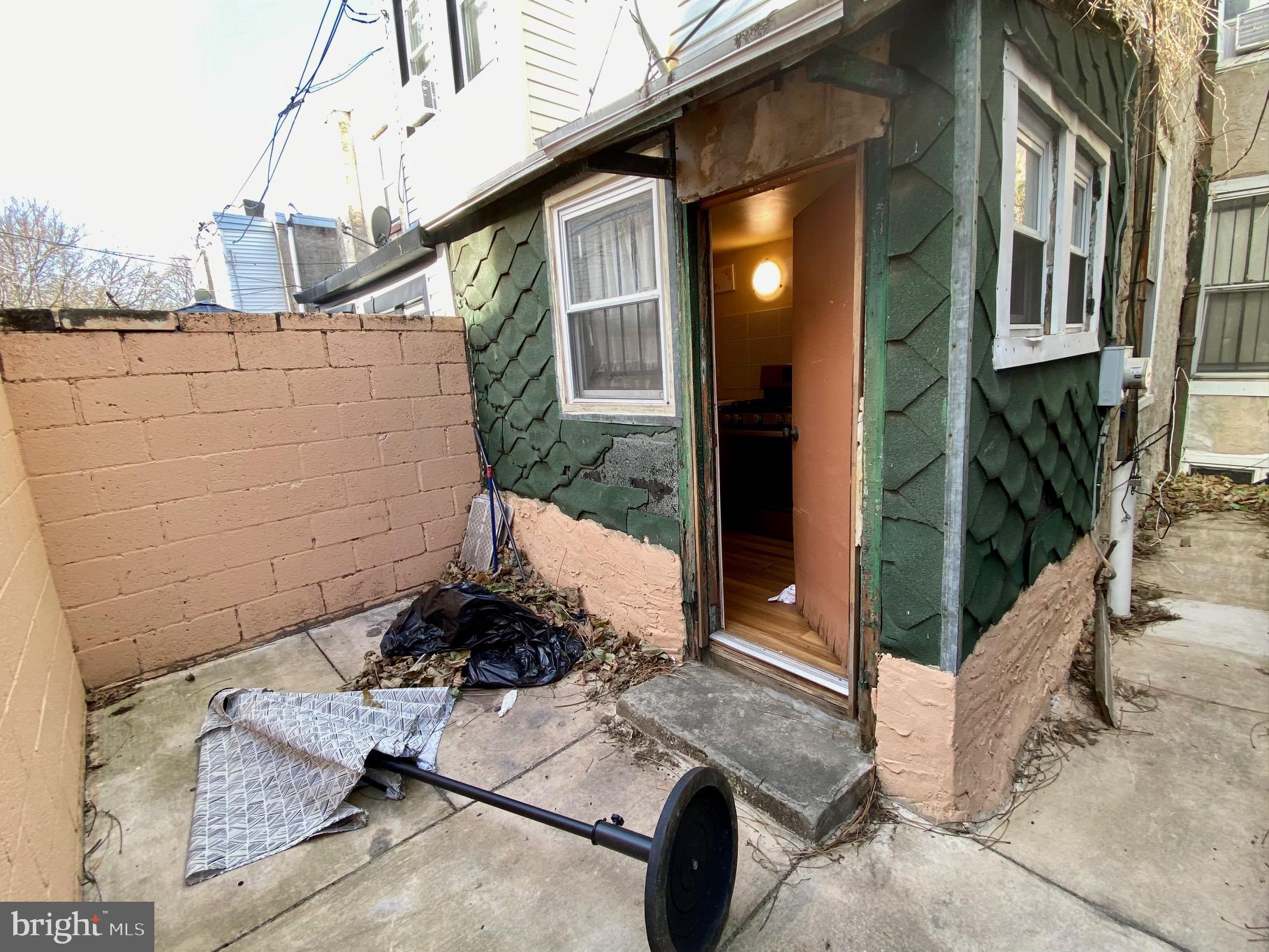 MANTUA - Residential