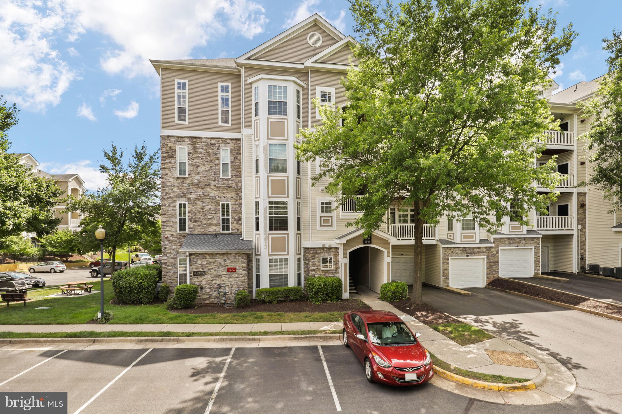 WESTCHESTER AT STRATFORD - Residential