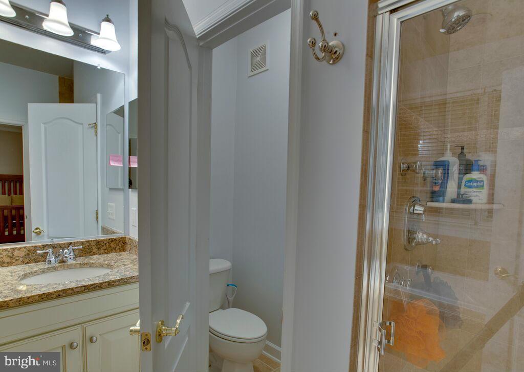 TOWNES CONDOMINIUMS - Residential