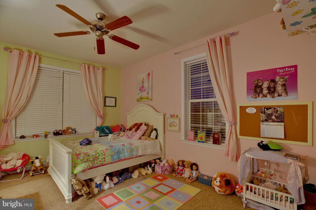 TOWNES CONDOMINIUMS - Residential