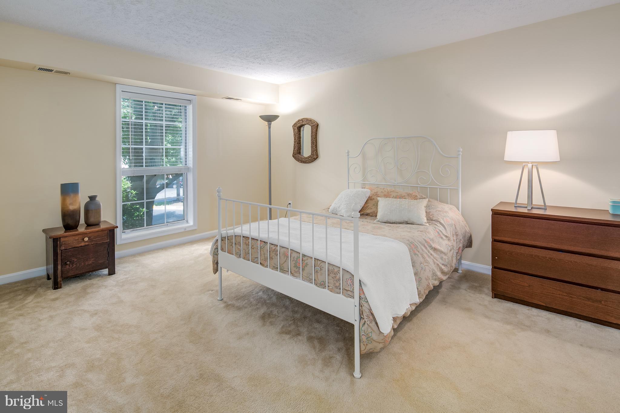 WILLOW POINT - Residential