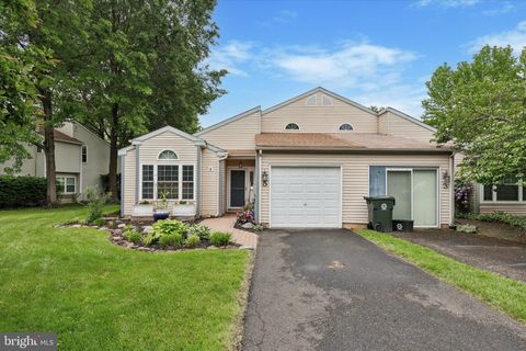 5 KERN DRIVE PERKASIE PA 18944