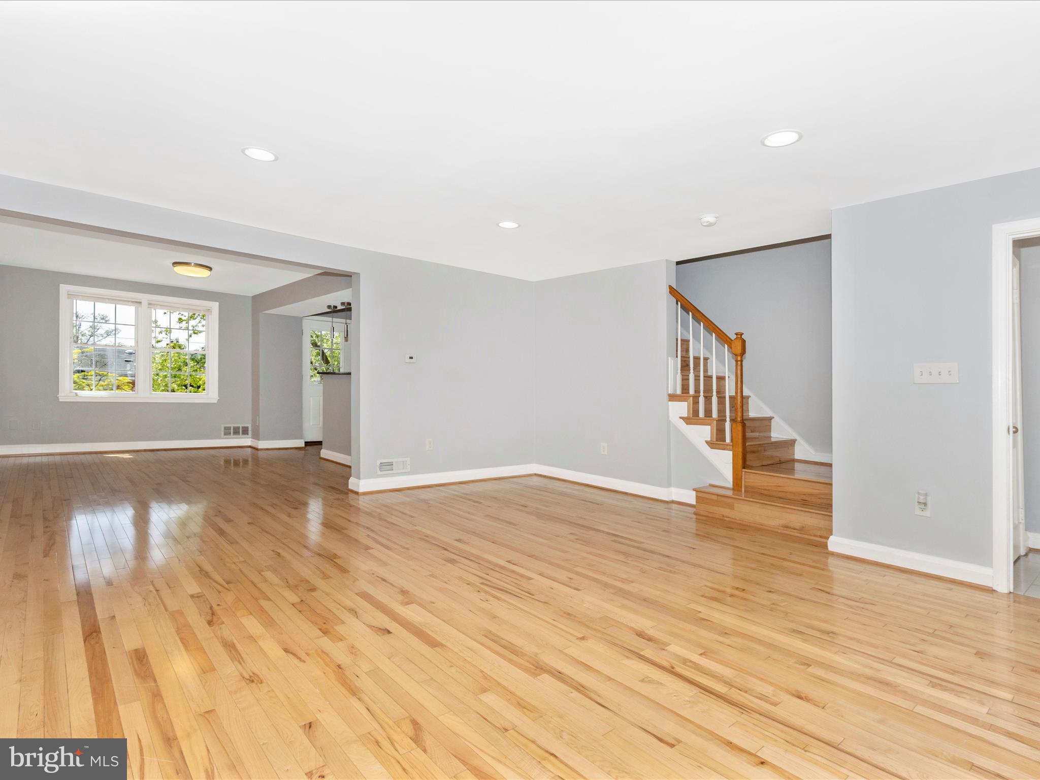 LOCH RAVEN MANOR - Residential