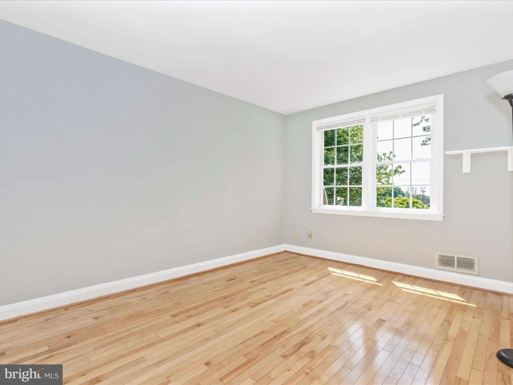 LOCH RAVEN MANOR - Residential