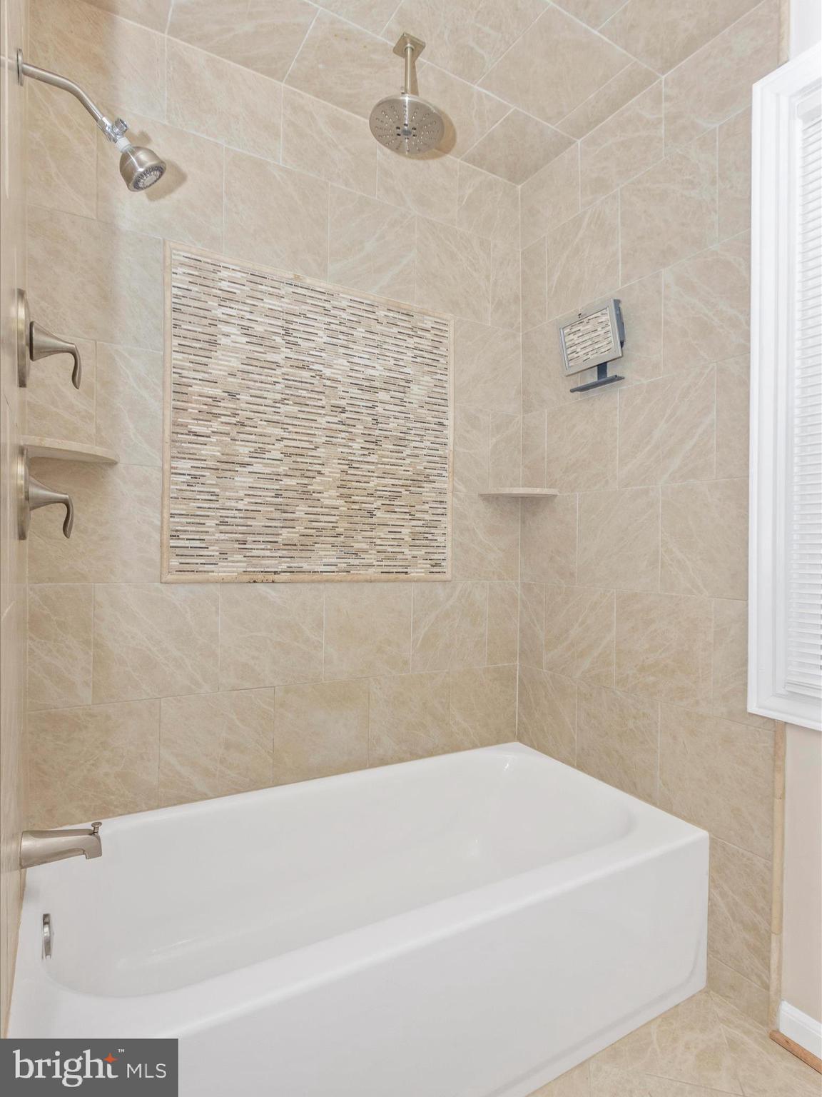 LOCH RAVEN MANOR - Residential