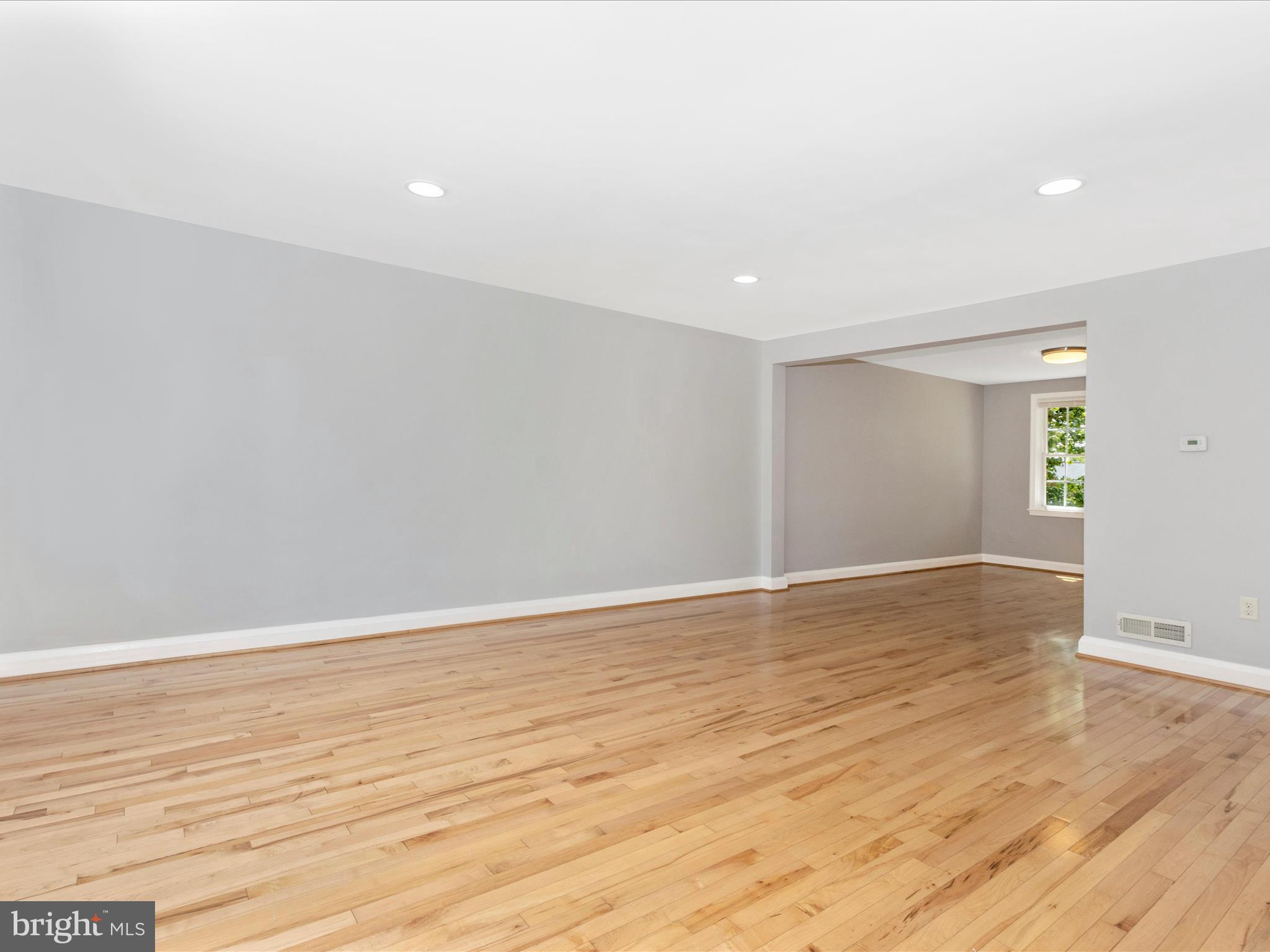 LOCH RAVEN MANOR - Residential