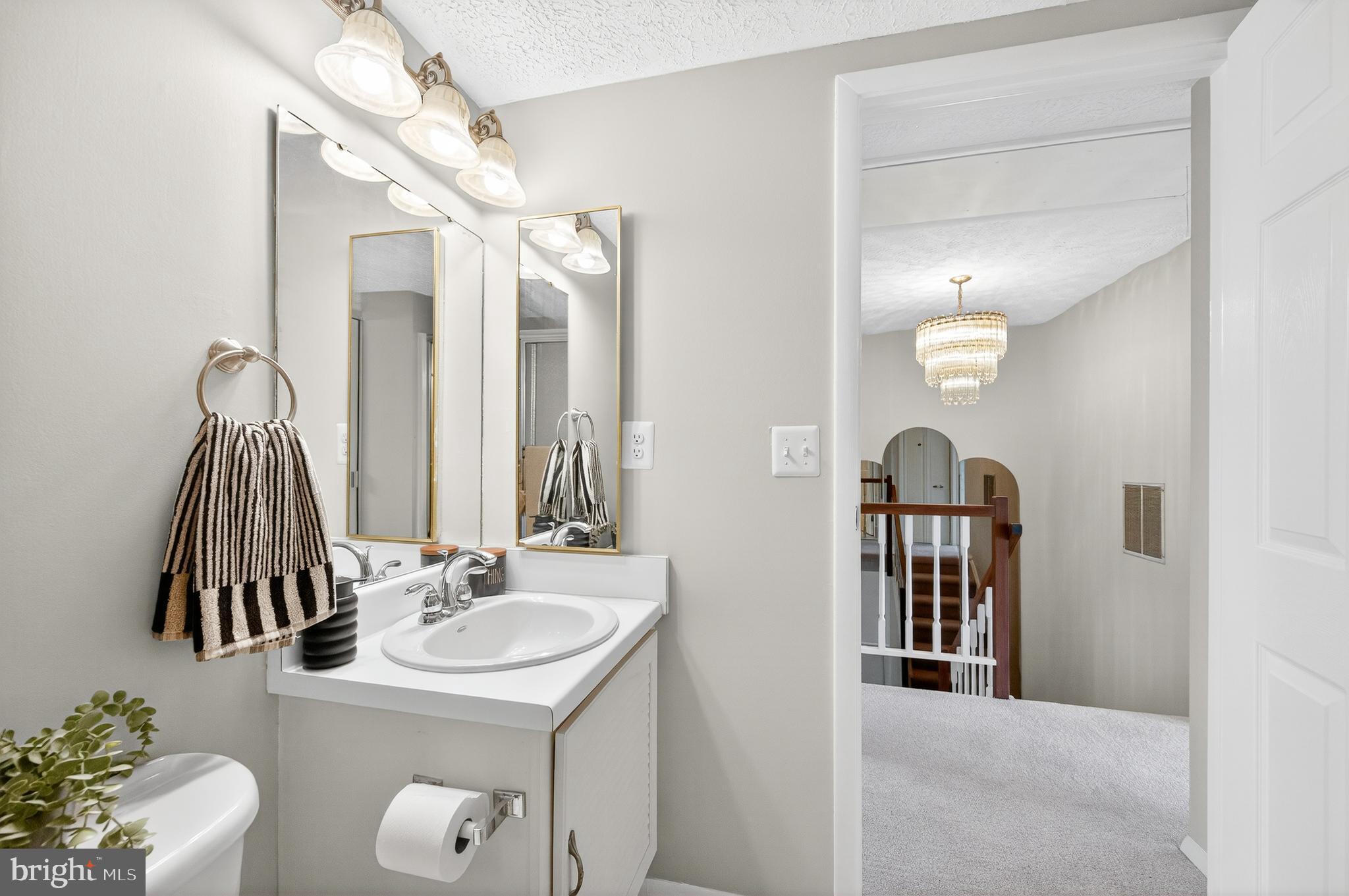 COUNTRY WALK - Residential