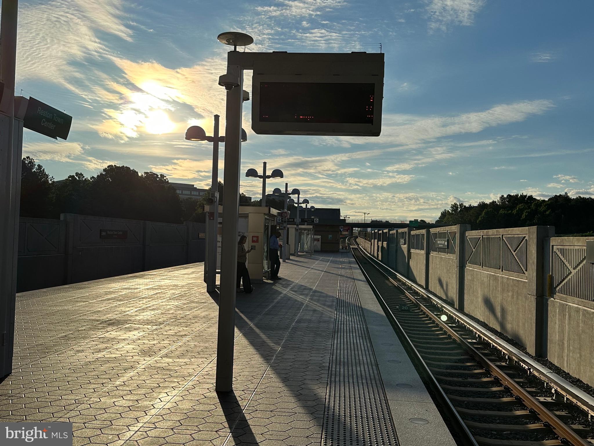 COUNTRY WALK - Residential