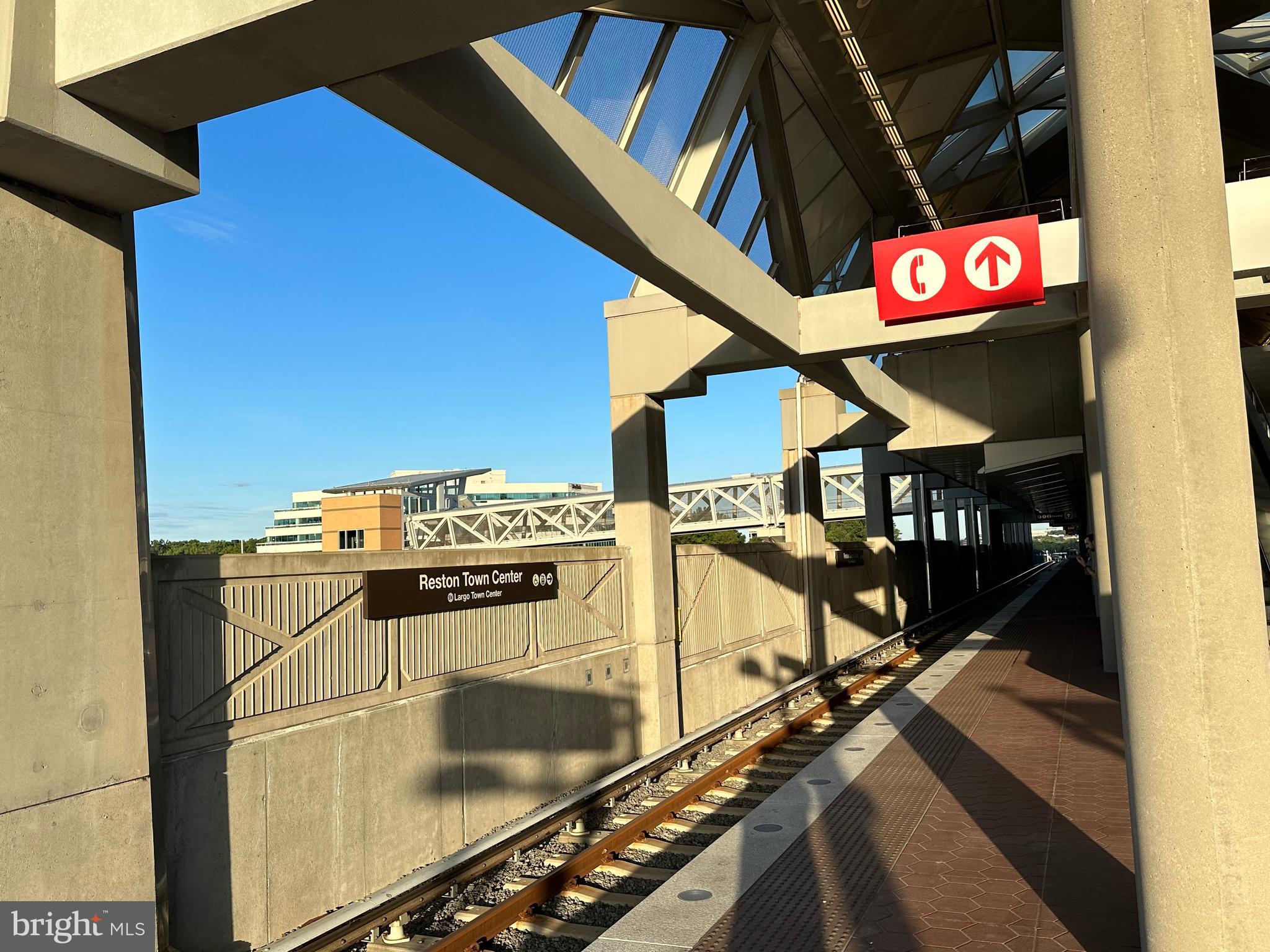 COUNTRY WALK - Residential