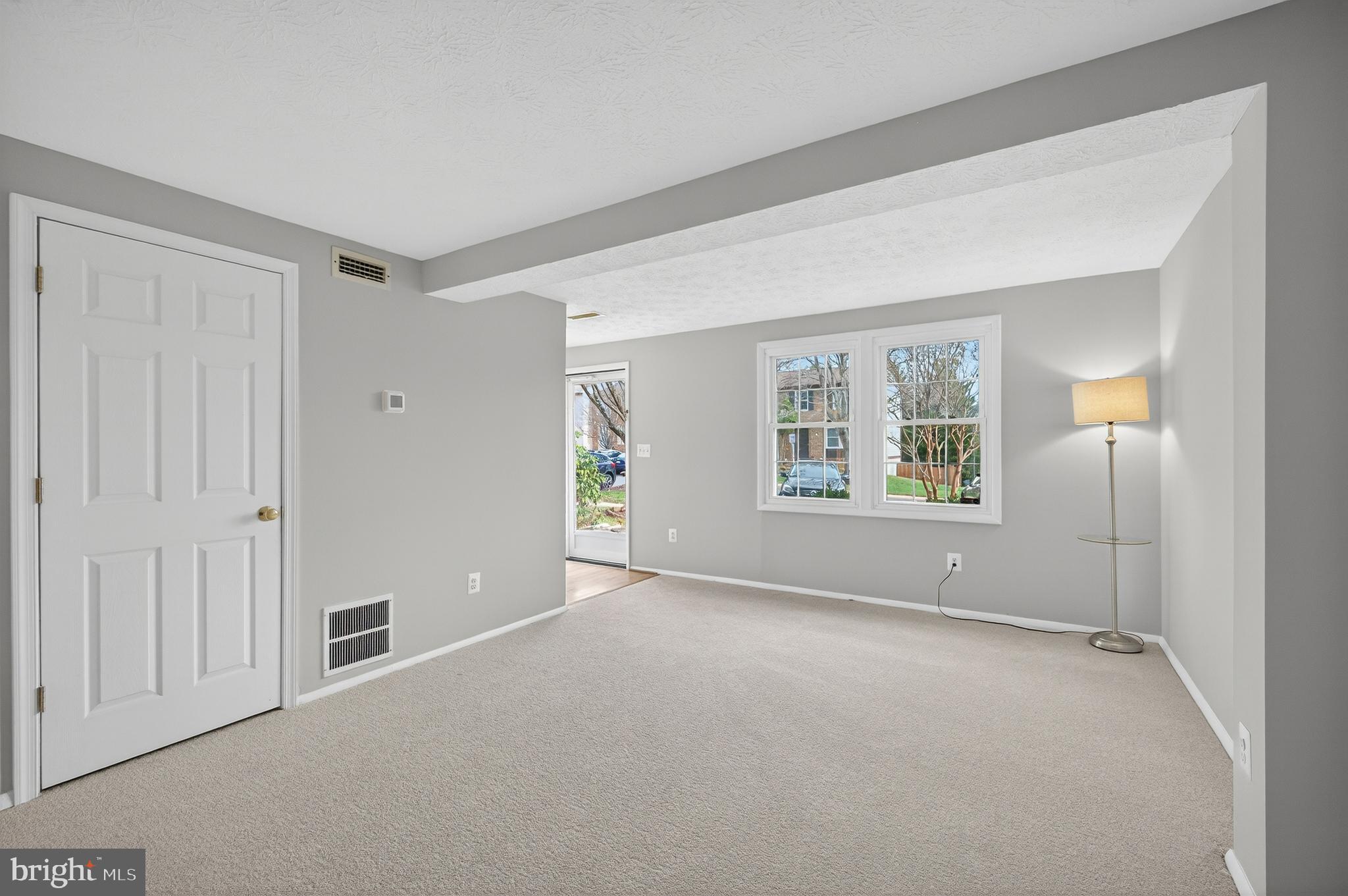 COUNTRY WALK - Residential