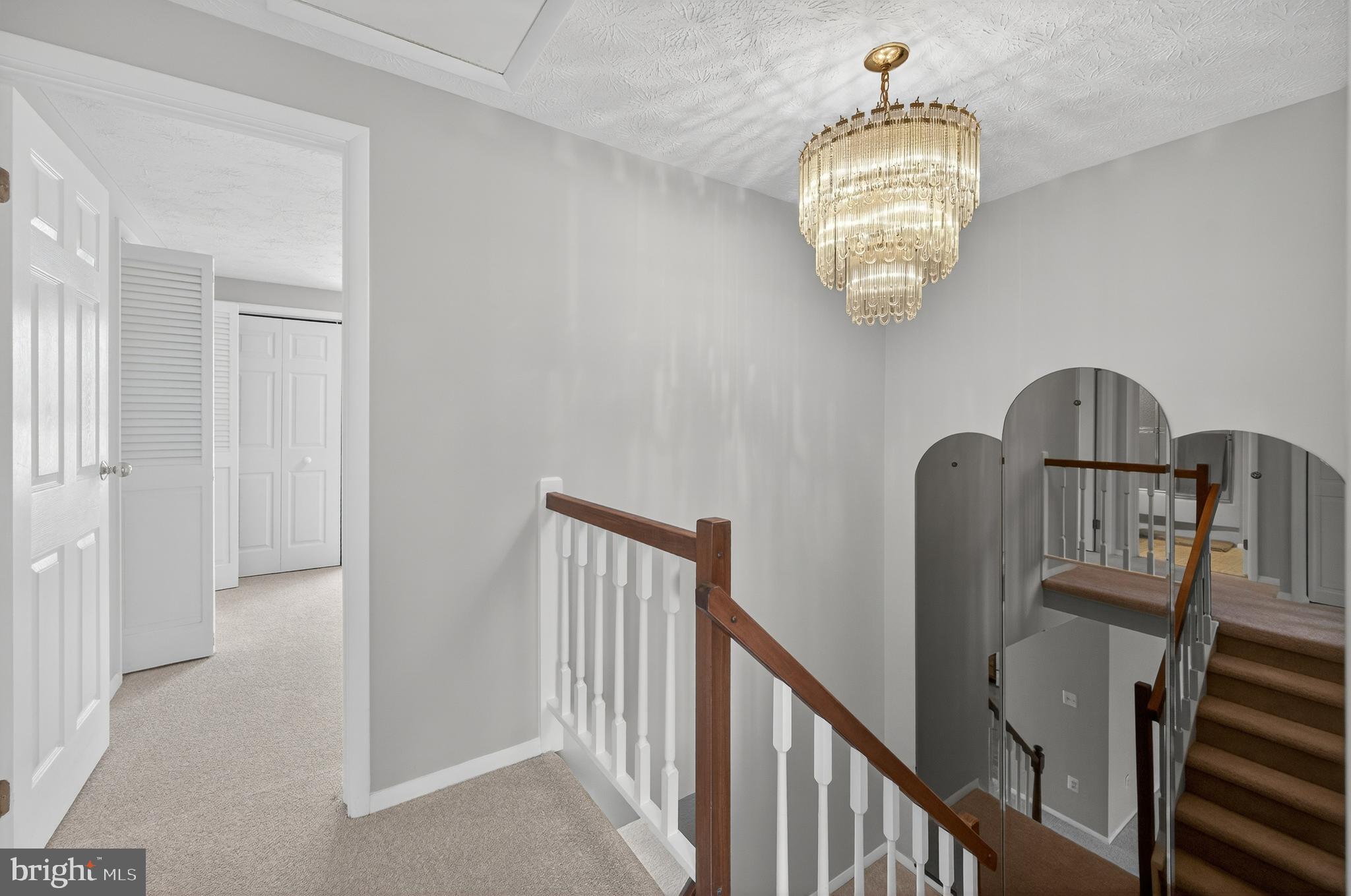 COUNTRY WALK - Residential