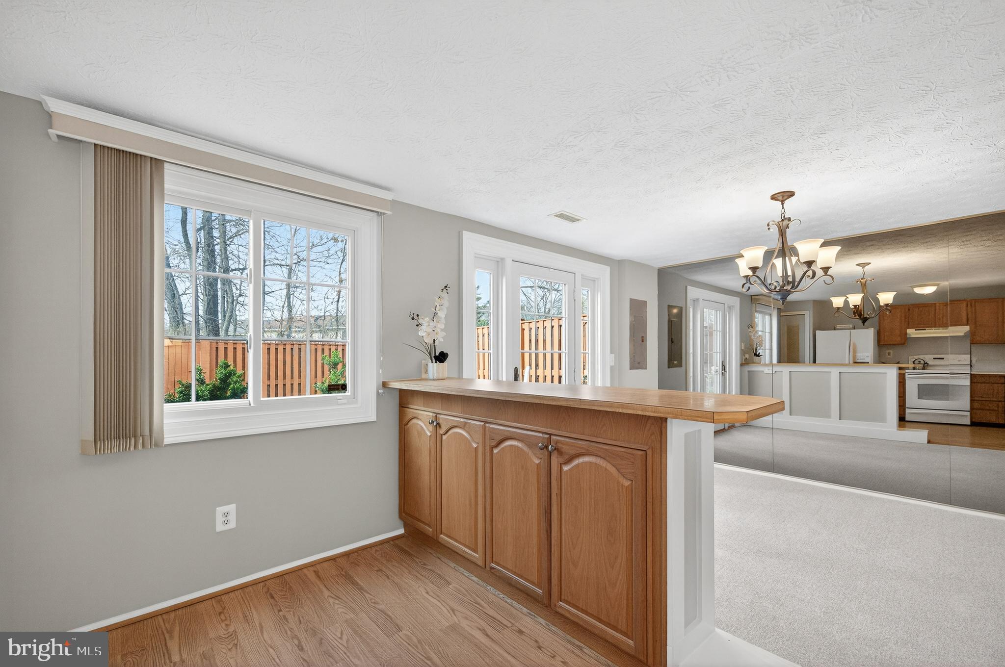 COUNTRY WALK - Residential