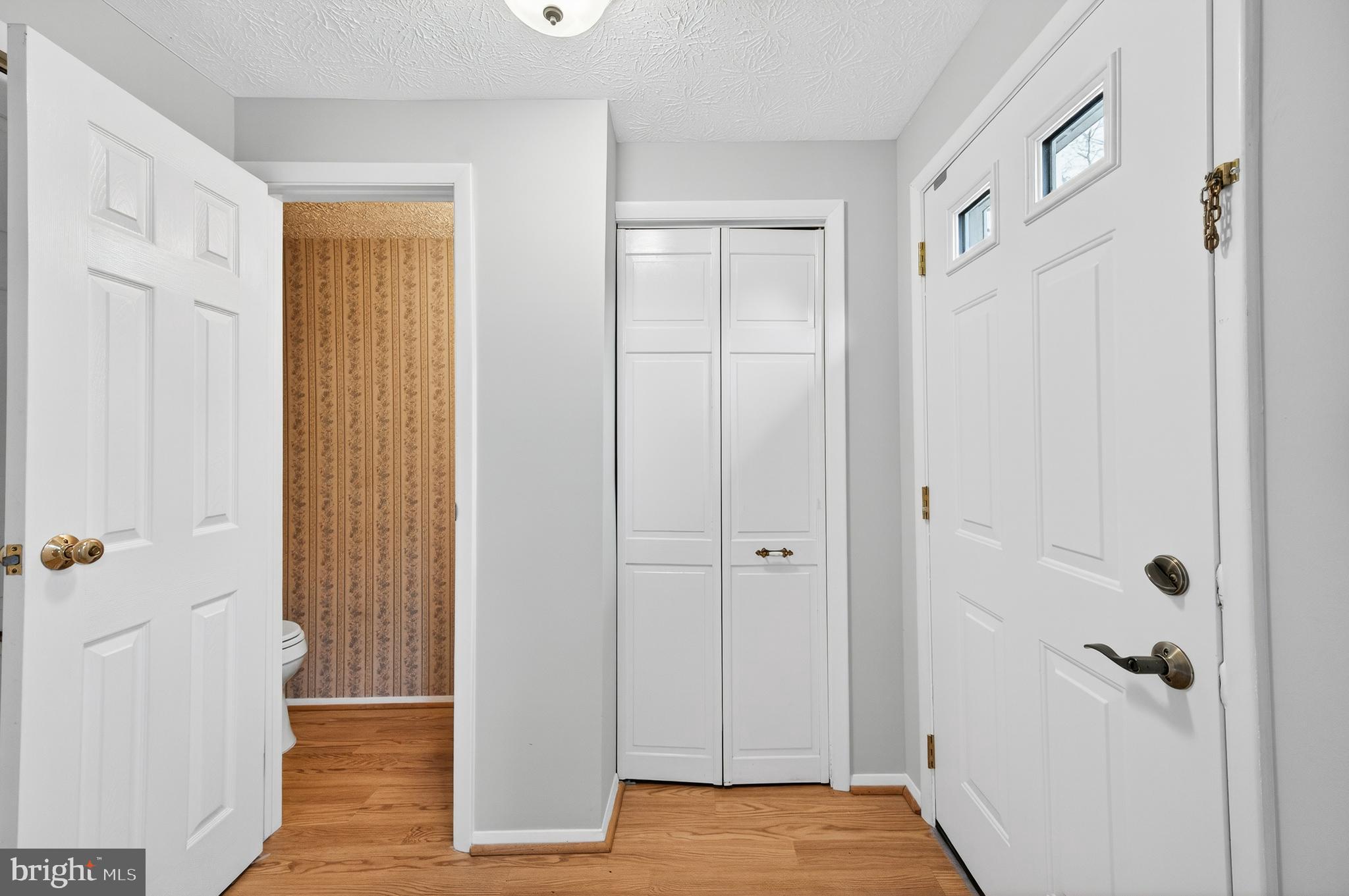 COUNTRY WALK - Residential